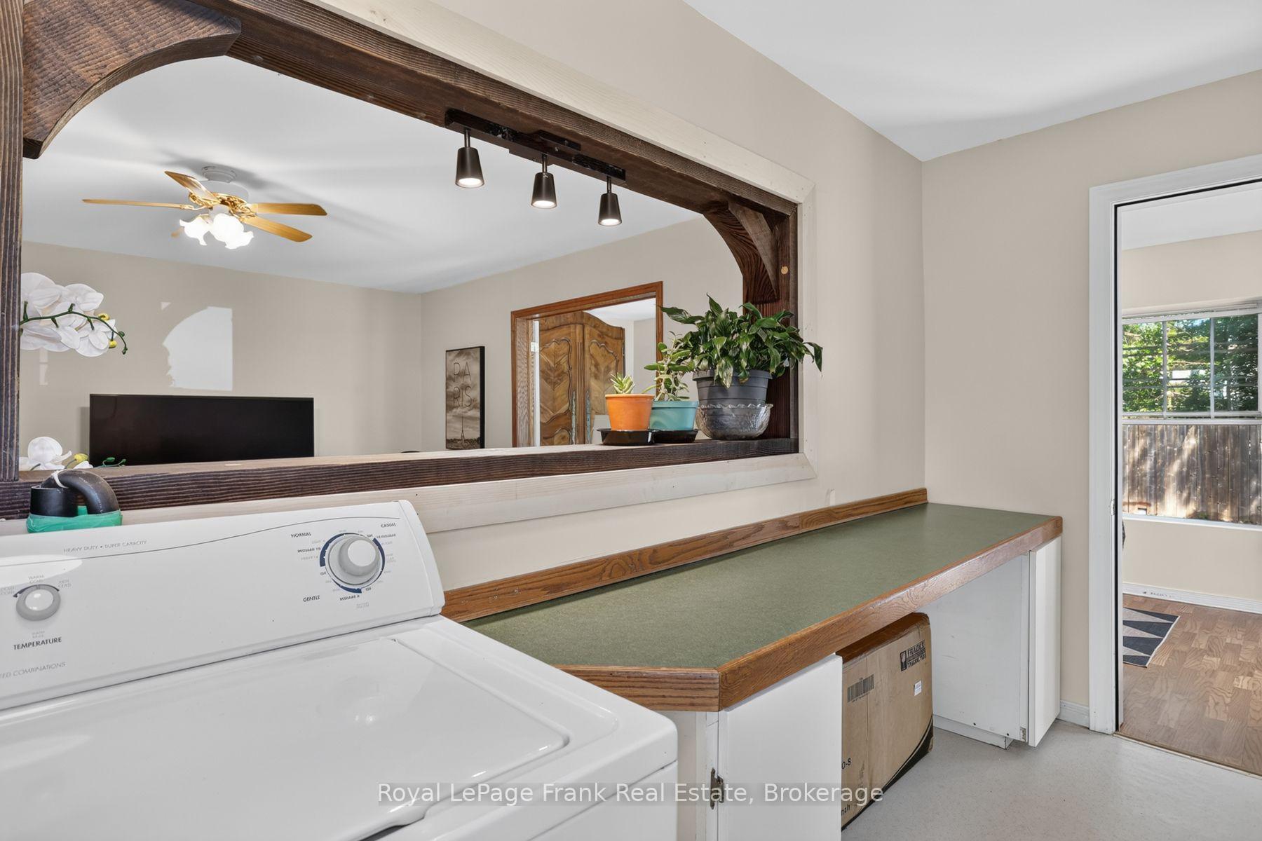 Photo 27 of 728 Hurley Street, Peterborough, Otonabee Ward 1 — HOMEH