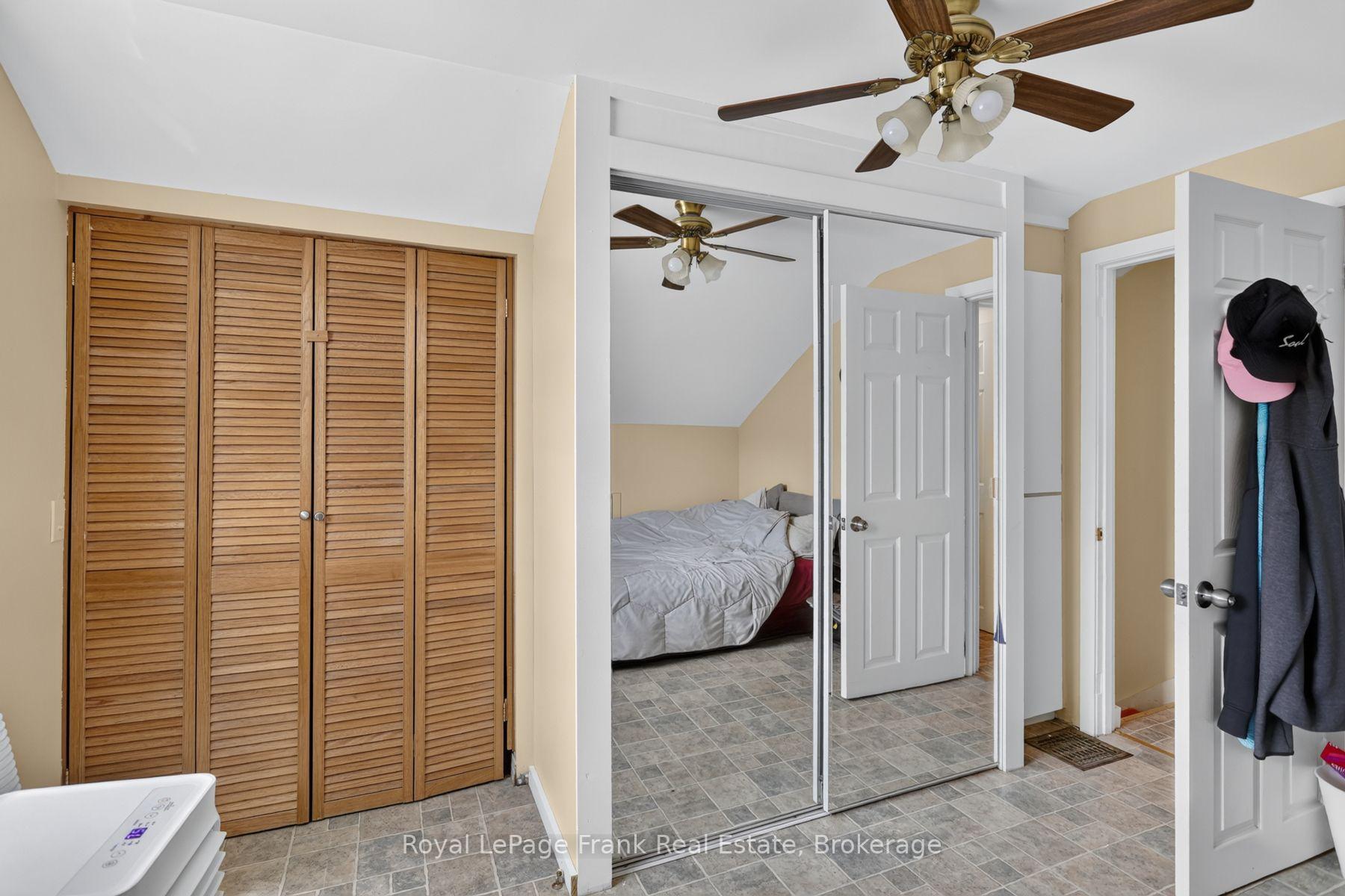 Photo 35 of 728 Hurley Street, Peterborough, Otonabee Ward 1 — HOMEH