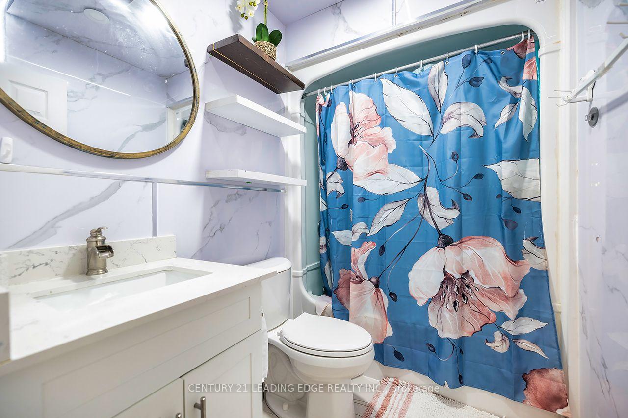 Photo 7 of 14 Guildwood Drive, Clarington, Bowmanville — HOMEH