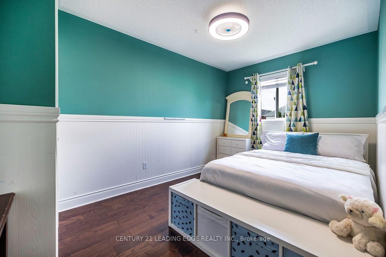 Photo 8 of 14 Guildwood Drive, Clarington, Bowmanville — HOMEH