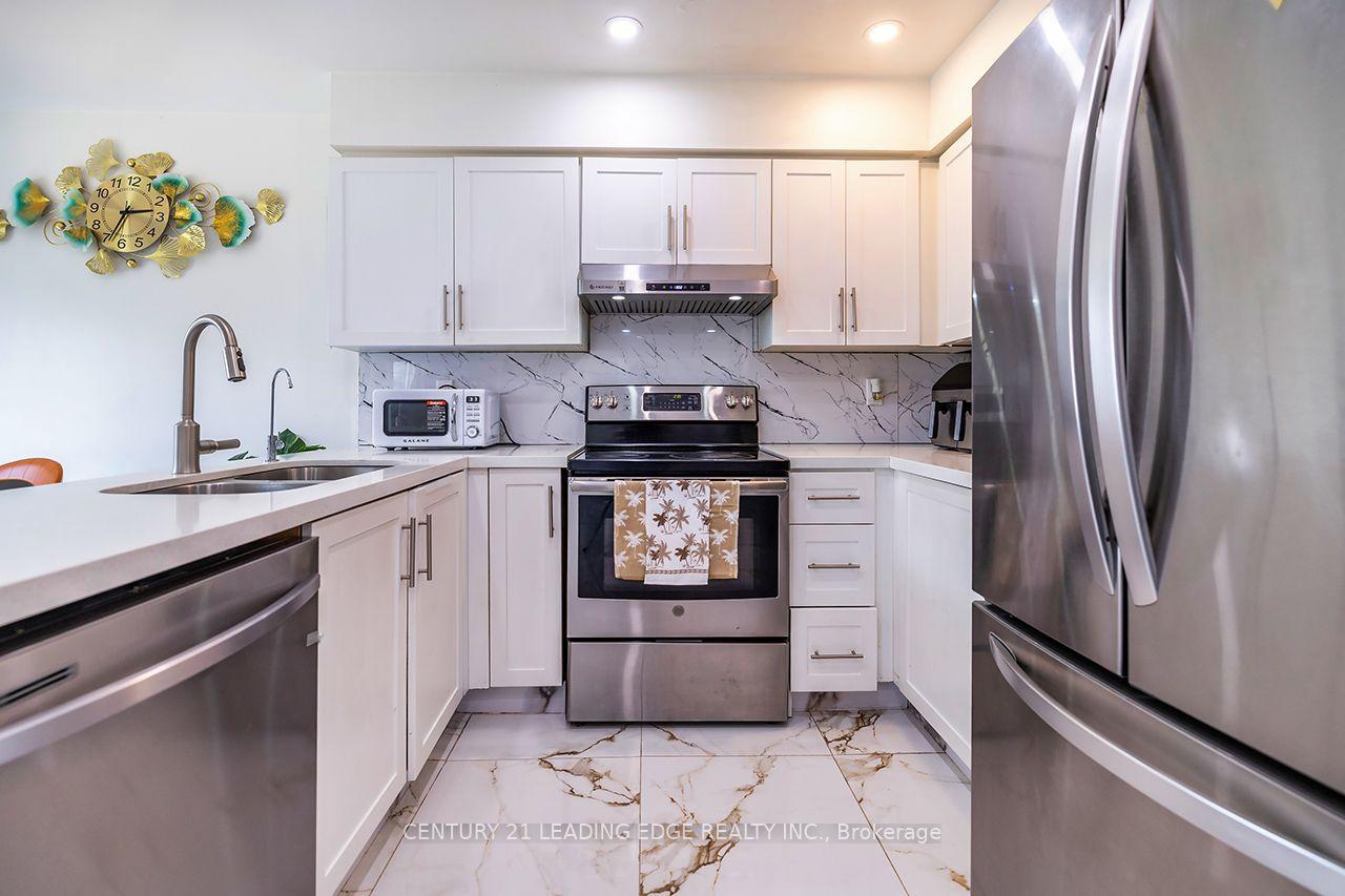 Photo 22 of 14 Guildwood Drive, Clarington, Bowmanville — HOMEH
