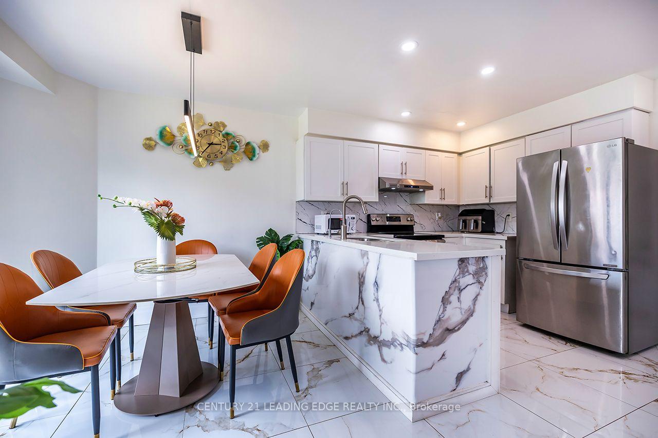 Photo 28 of 14 Guildwood Drive, Clarington, Bowmanville — HOMEH