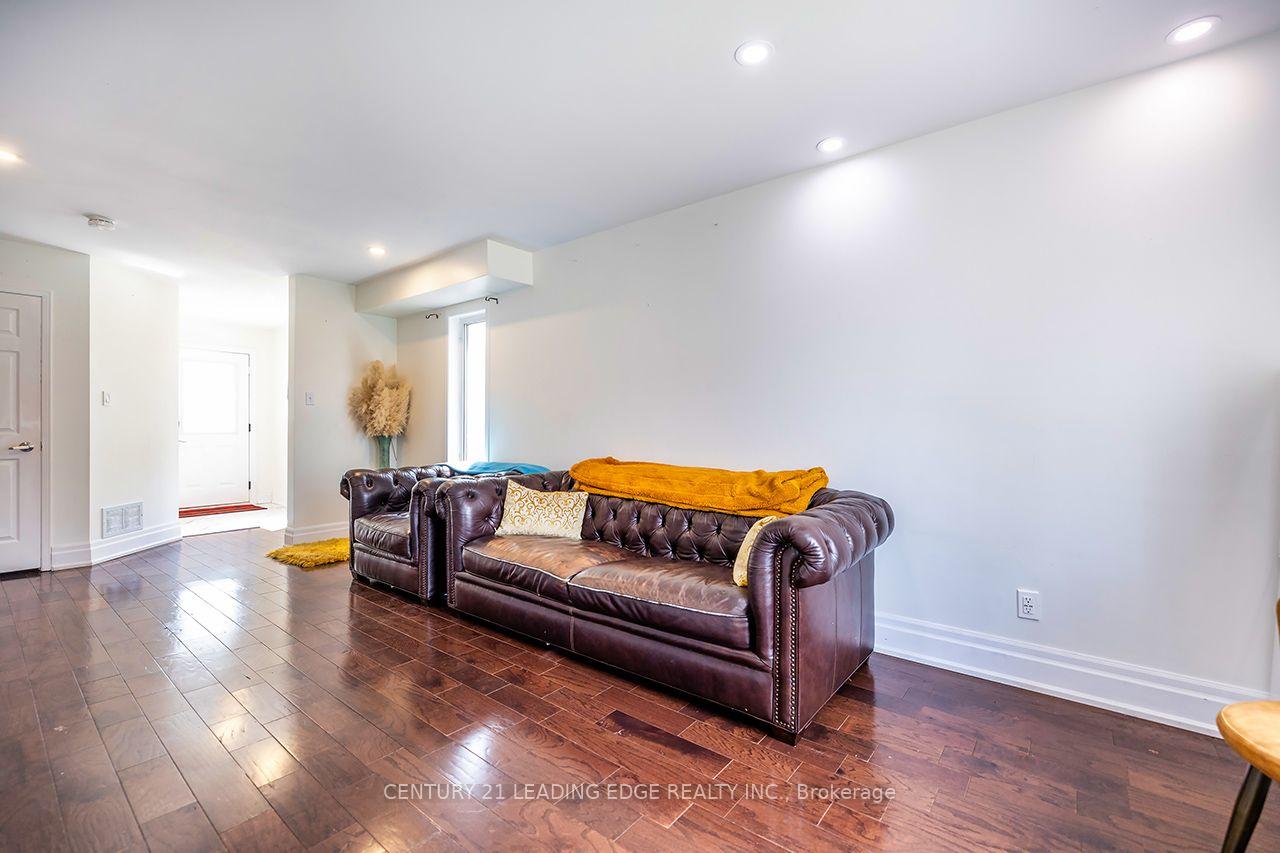 Photo 30 of 14 Guildwood Drive, Clarington, Bowmanville — HOMEH