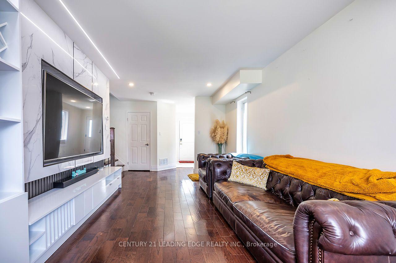 Photo 31 of 14 Guildwood Drive, Clarington, Bowmanville — HOMEH