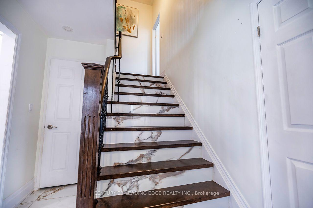 Photo 36 of 14 Guildwood Drive, Clarington, Bowmanville — HOMEH