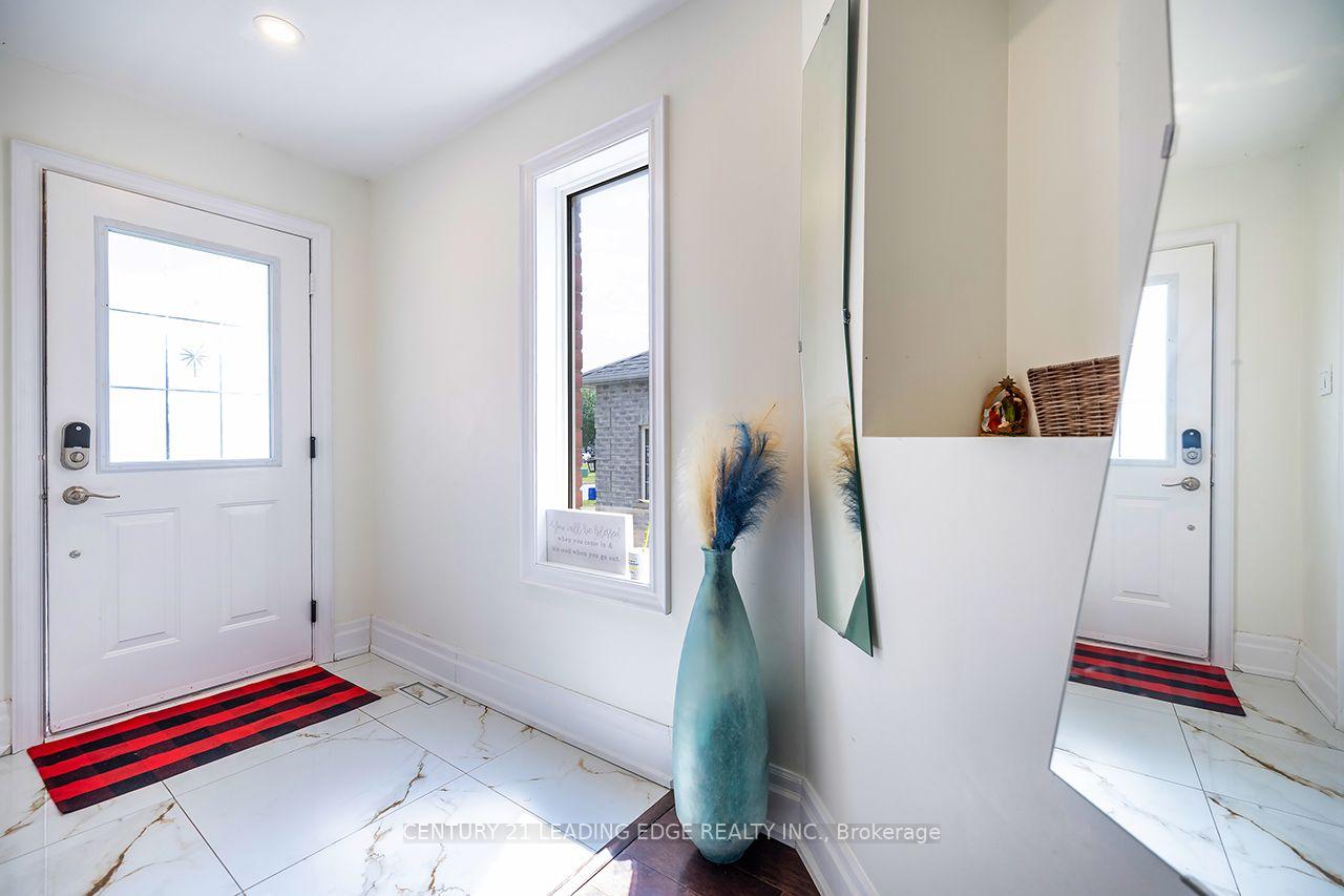 Photo 37 of 14 Guildwood Drive, Clarington, Bowmanville — HOMEH