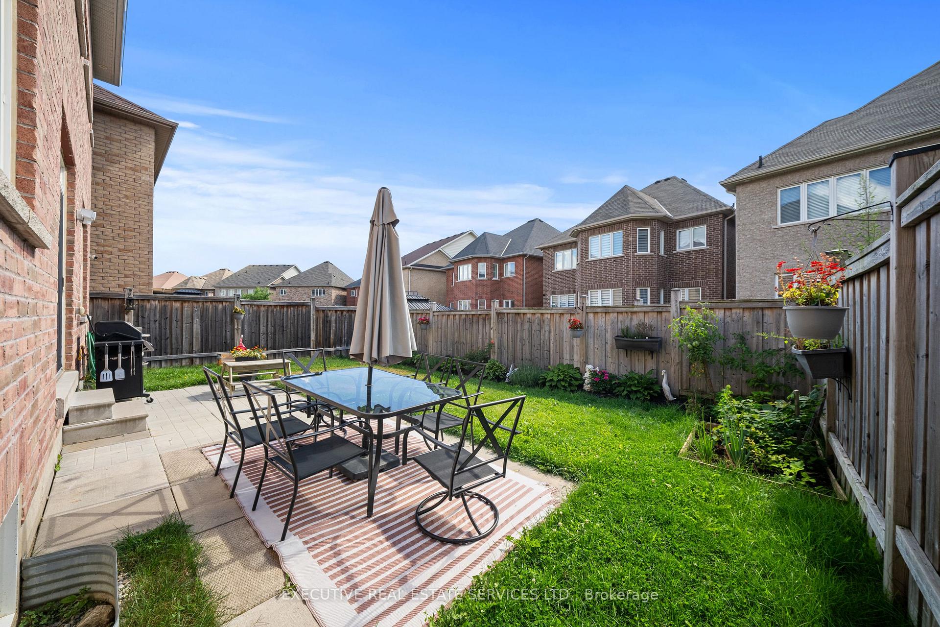Photo 12 of 7 Yelands Road, Brampton, Northwest Brampton — HOMEH