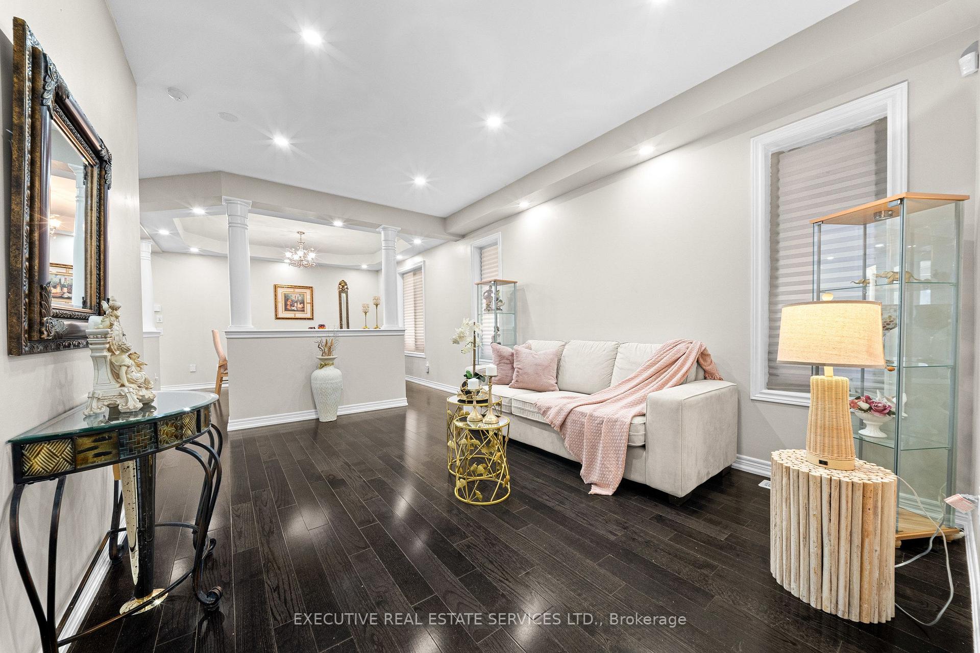 Photo 15 of 7 Yelands Road, Brampton, Northwest Brampton — HOMEH