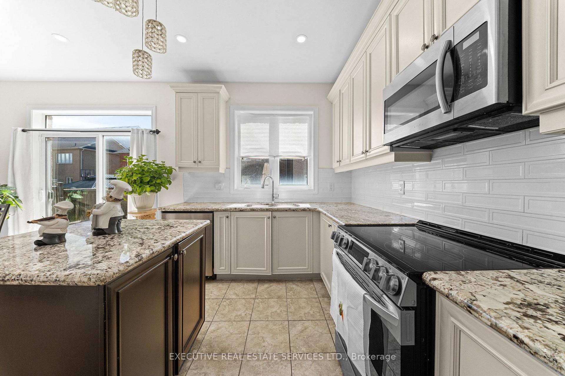 Photo 30 of 7 Yelands Road, Brampton, Northwest Brampton — HOMEH