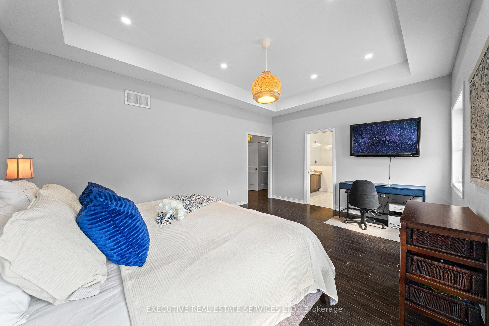 Photo 35 of 7 Yelands Road, Brampton, Northwest Brampton — HOMEH