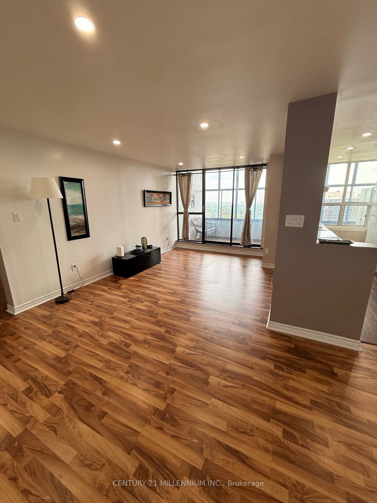 Photo 2 of Unit 1903, 25 Kensington Road, Brampton, Queen Street Corridor — HOMEH
