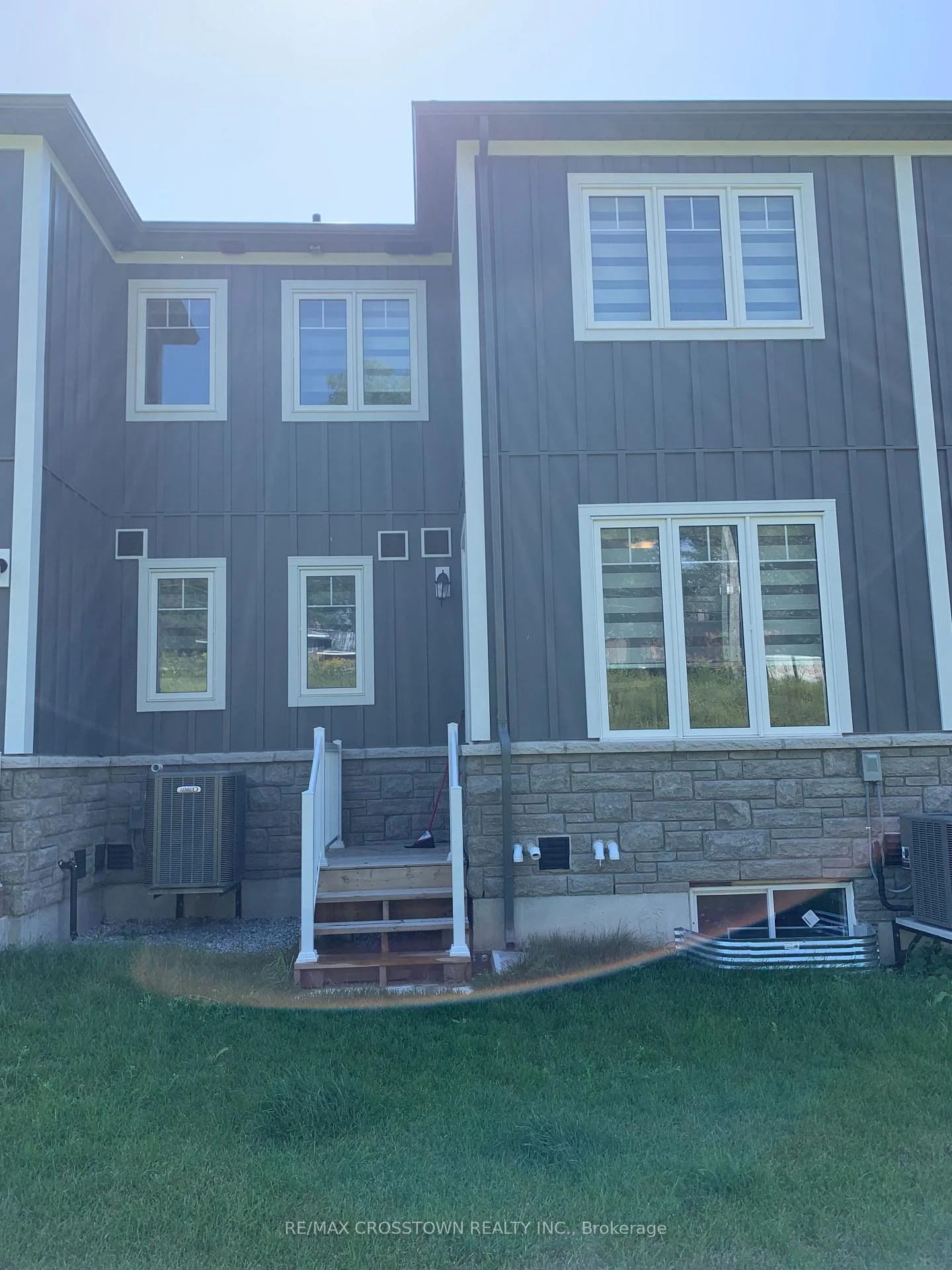 Photo 31 of 550 Hudson Crescent, Midland — HOMEH