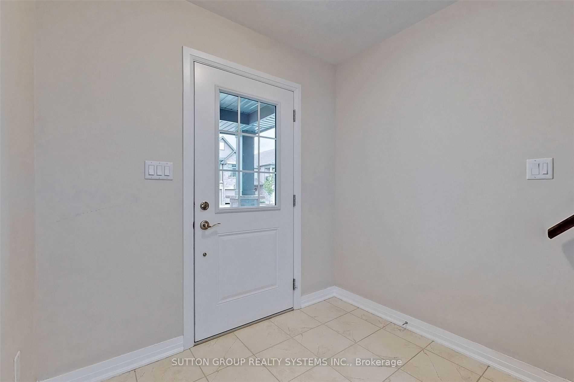Photo 4 of 170 South Creek Drive, Kitchener, Doon South — HOMEH
