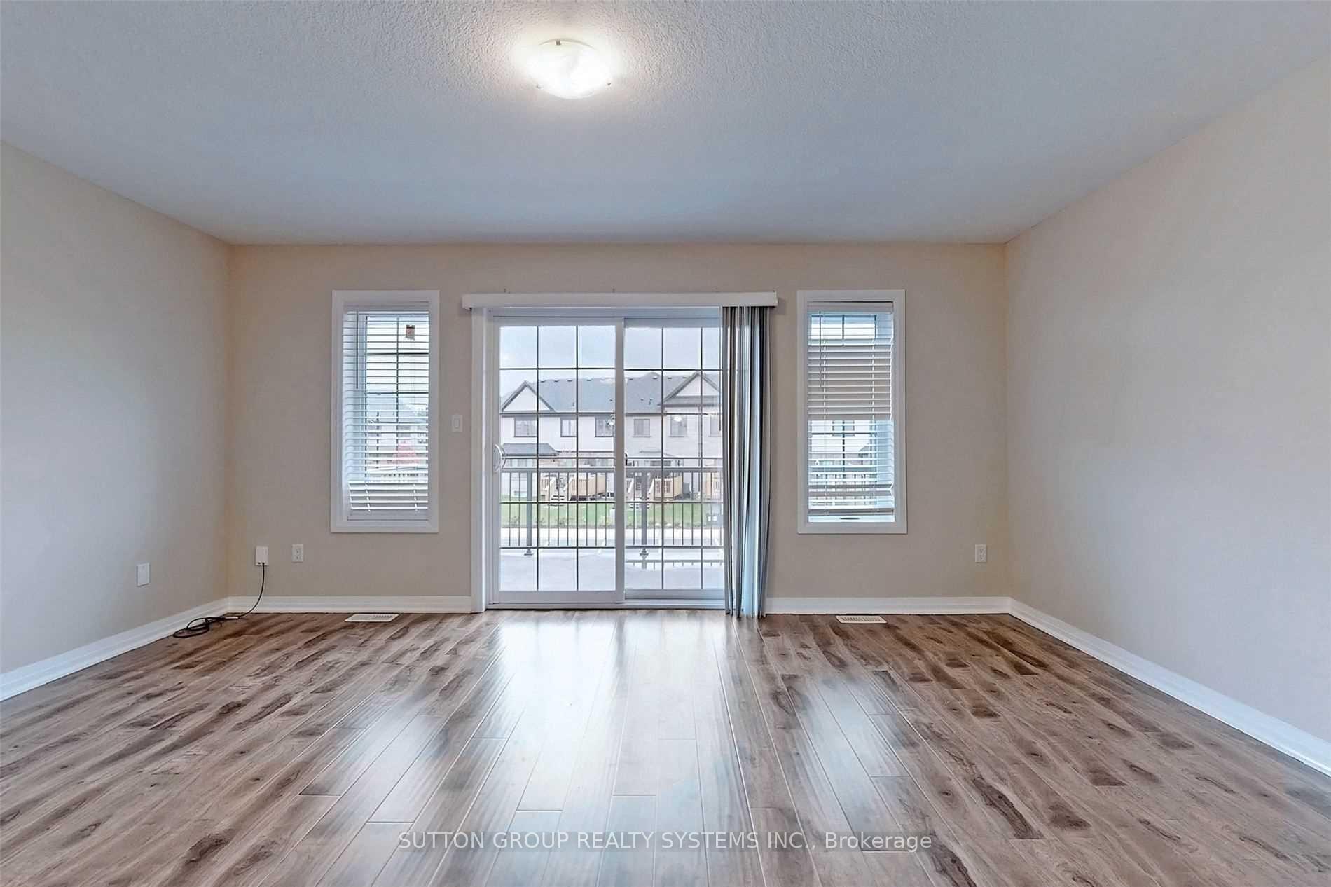 Photo 18 of 170 South Creek Drive, Kitchener, Doon South — HOMEH