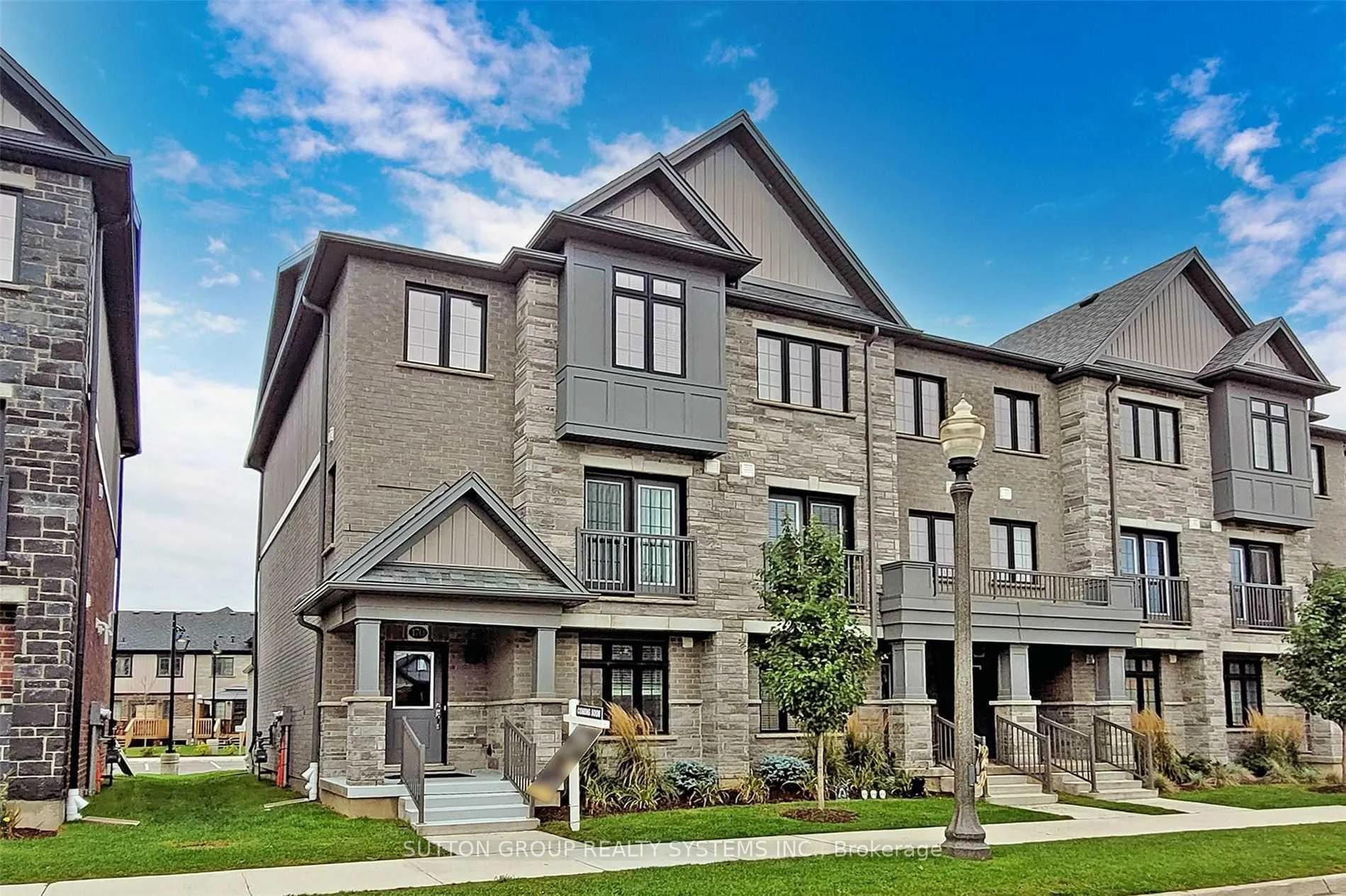 Photo 3 of 170 South Creek Drive, Kitchener, Doon South — HOMEH