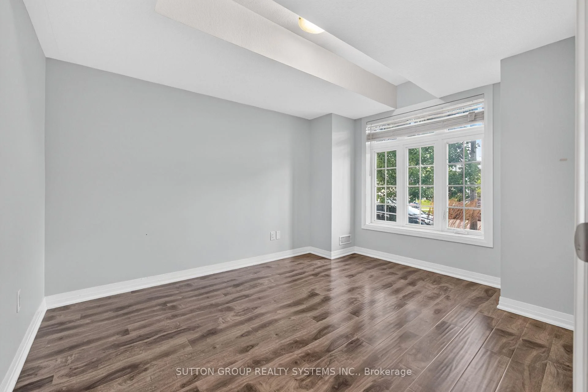 Photo 21 of 170 South Creek Drive, Kitchener, Doon South — HOMEH