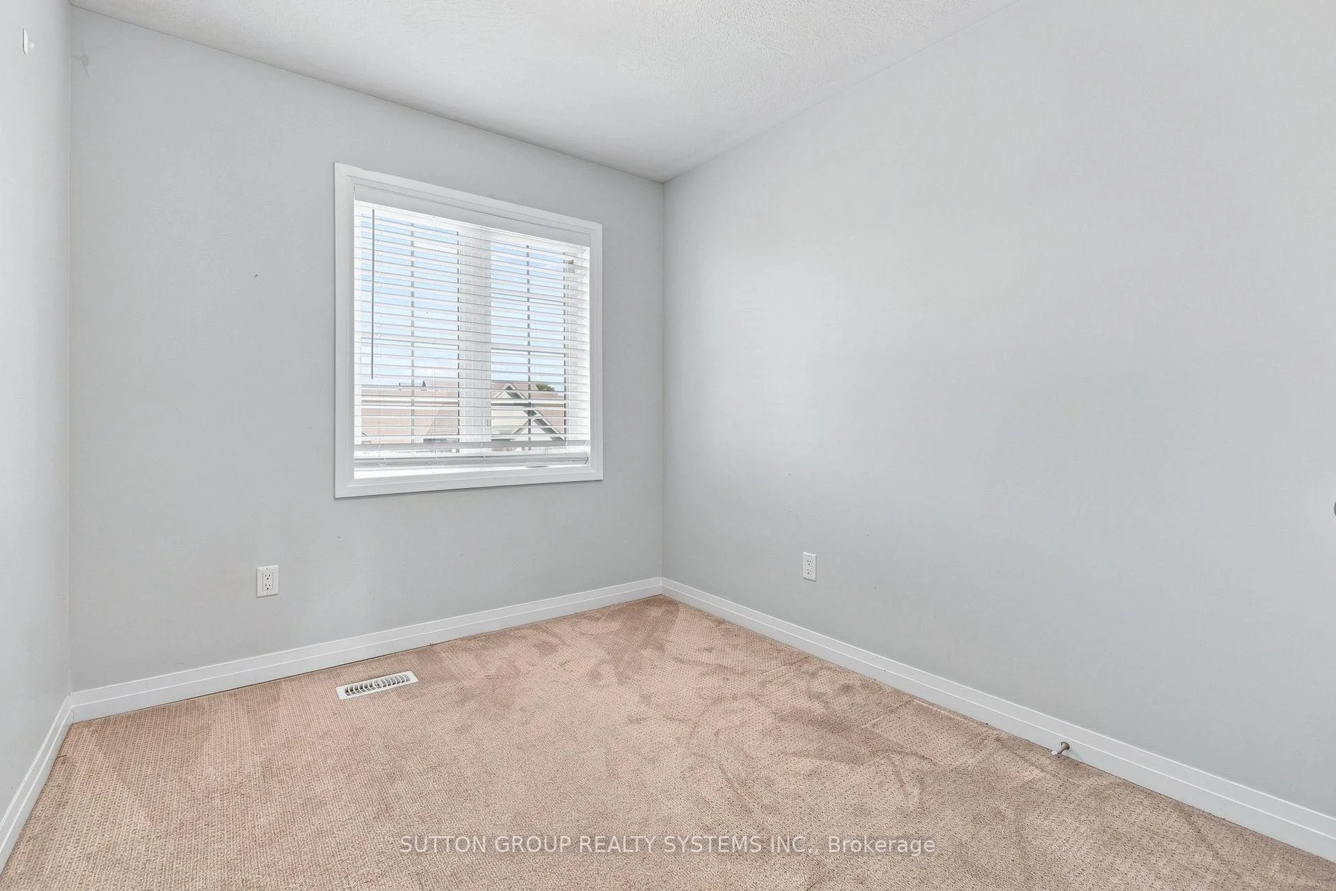 Photo 58 of 170 South Creek Drive, Kitchener, Doon South — HOMEH