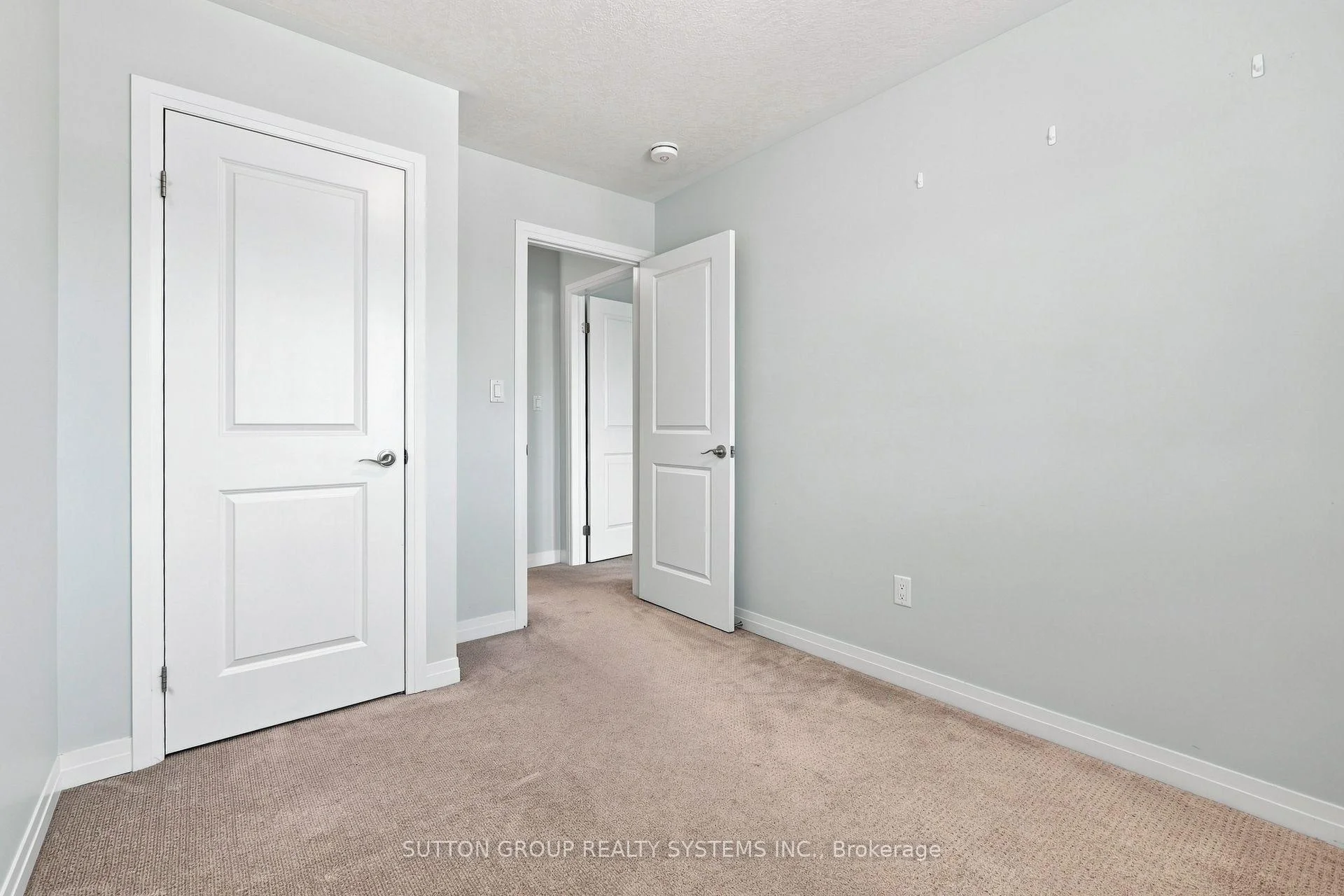 Photo 59 of 170 South Creek Drive, Kitchener, Doon South — HOMEH
