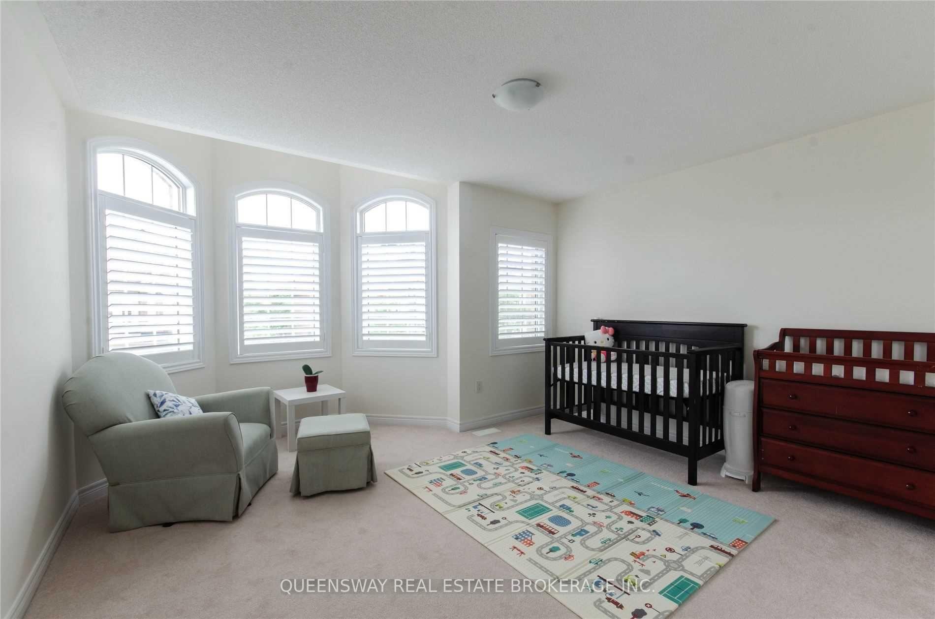 Photo 10 of 96 Busch Avenue, Markham, Berczy — HOMEH