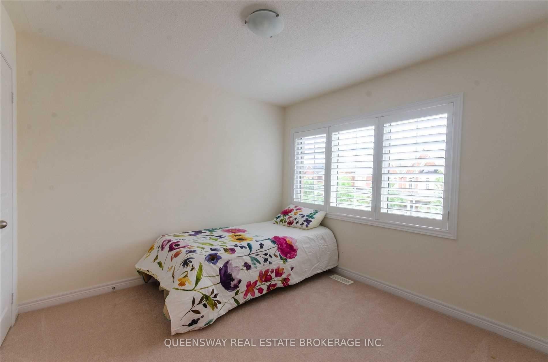 Photo 11 of 96 Busch Avenue, Markham, Berczy — HOMEH