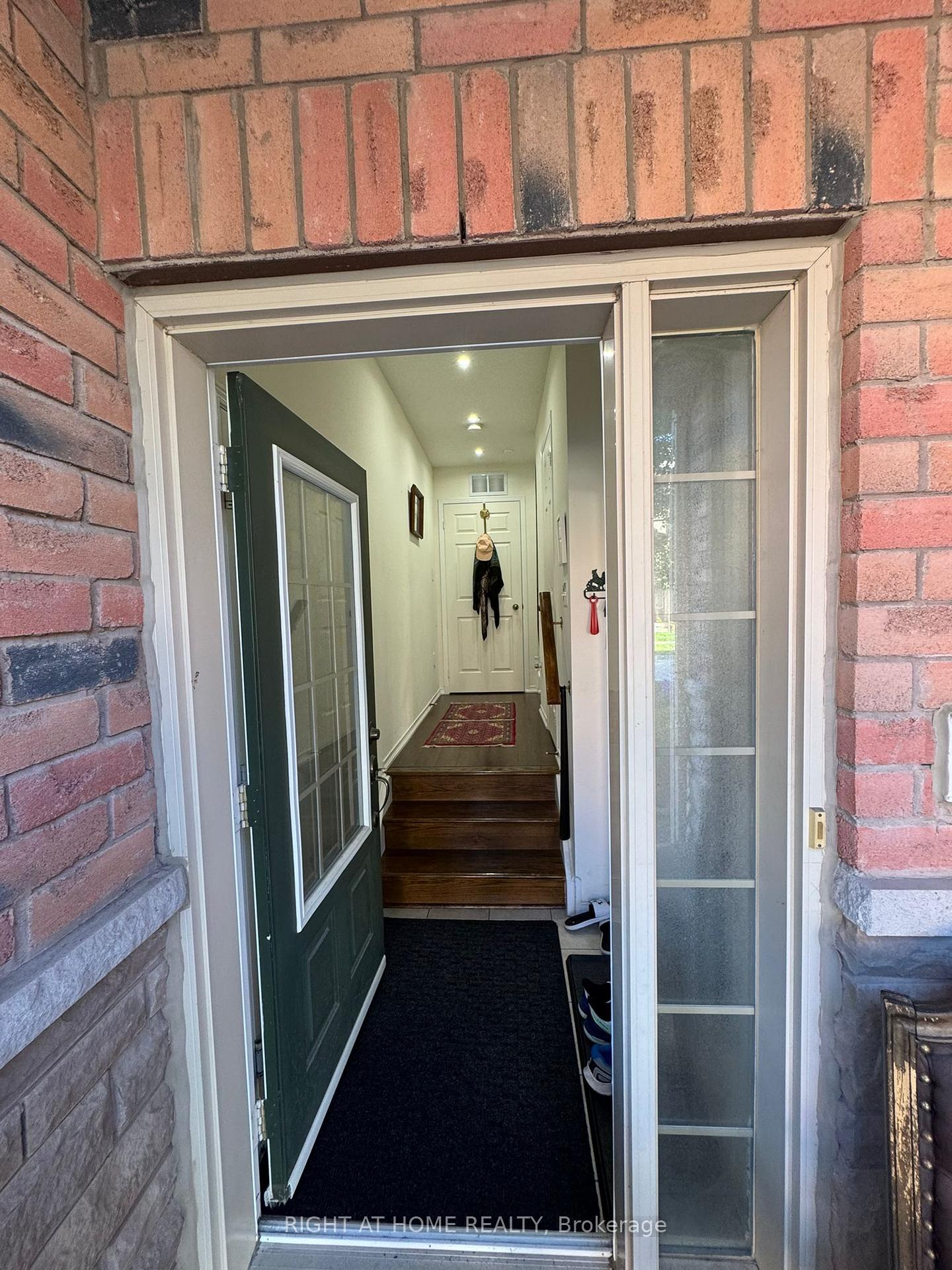 Photo 3 of 23 Linnell Street, Ajax, Central East — HOMEH