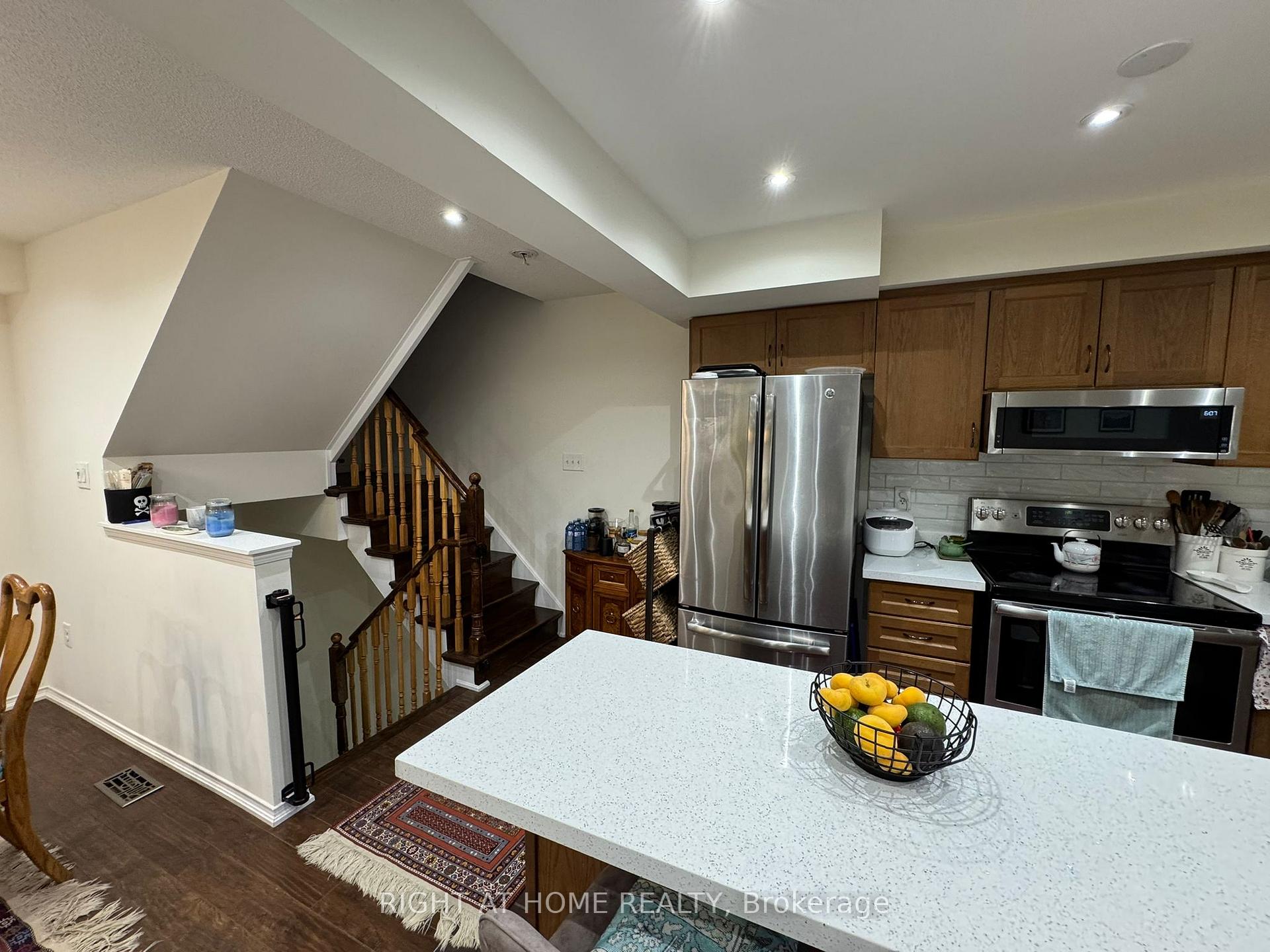 Photo 6 of 23 Linnell Street, Ajax, Central East — HOMEH
