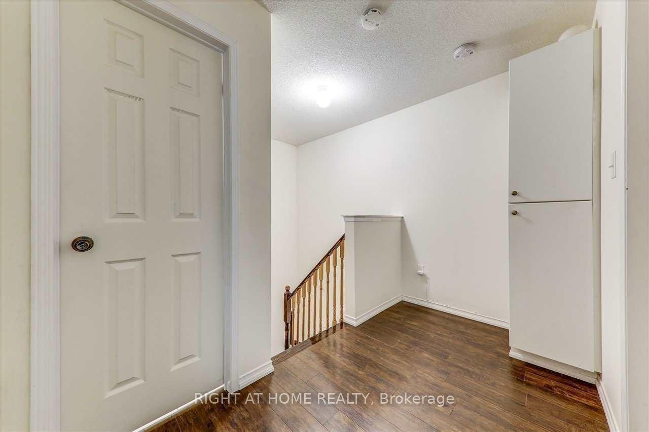 Photo 16 of 23 Linnell Street, Ajax, Central East — HOMEH