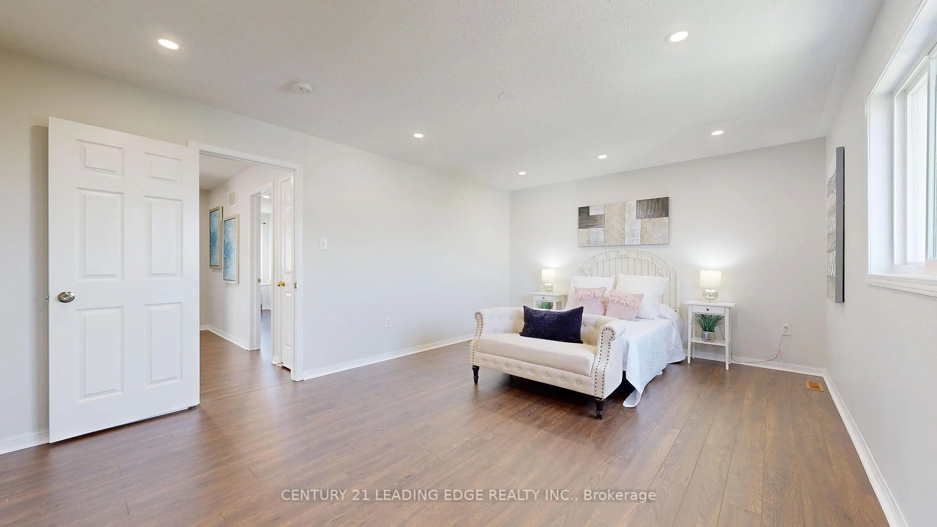 Photo 42 of 784 Ormond Drive, Oshawa, Samac — HOMEH