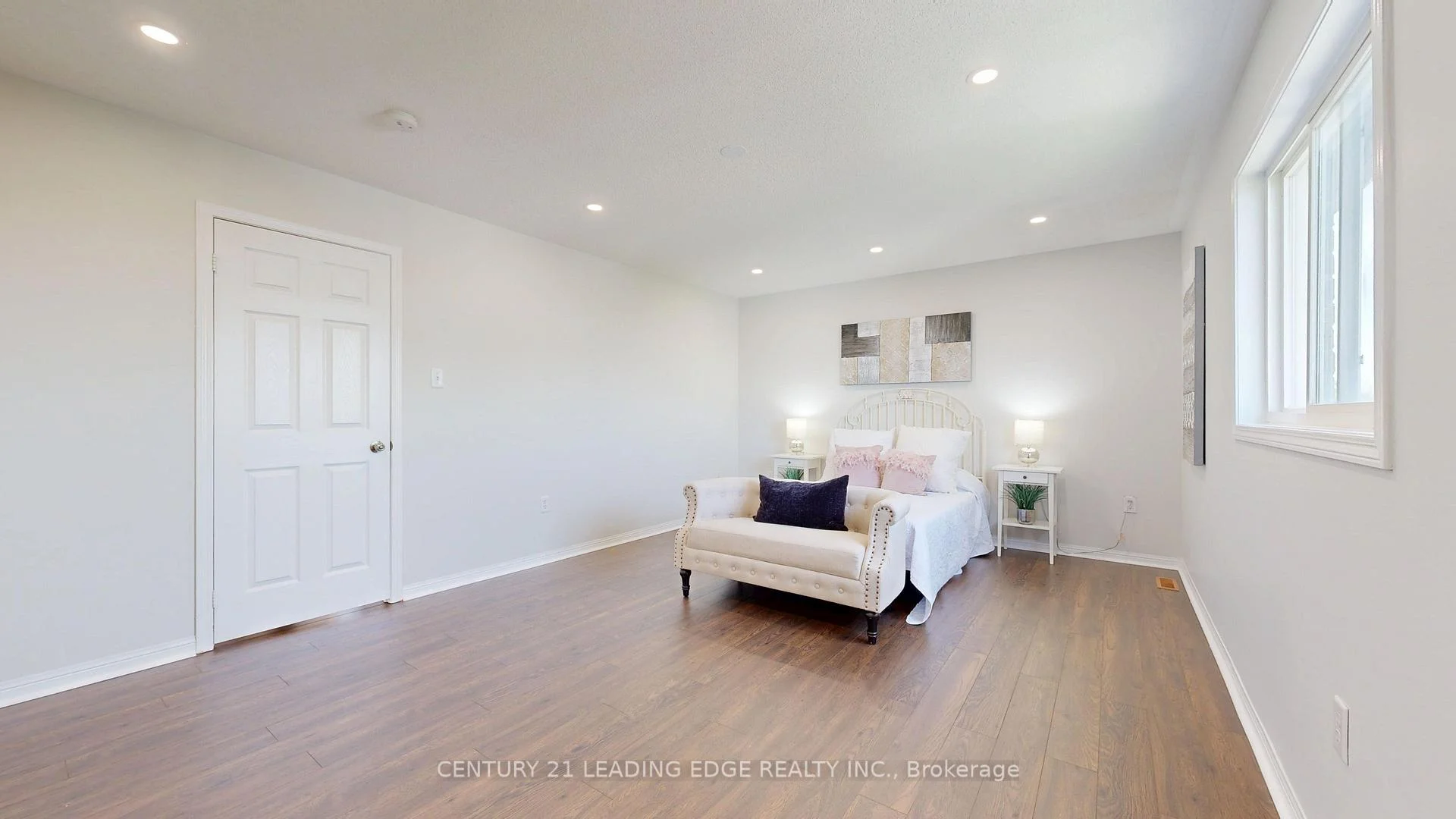 Photo 45 of 784 Ormond Drive, Oshawa, Samac — HOMEH