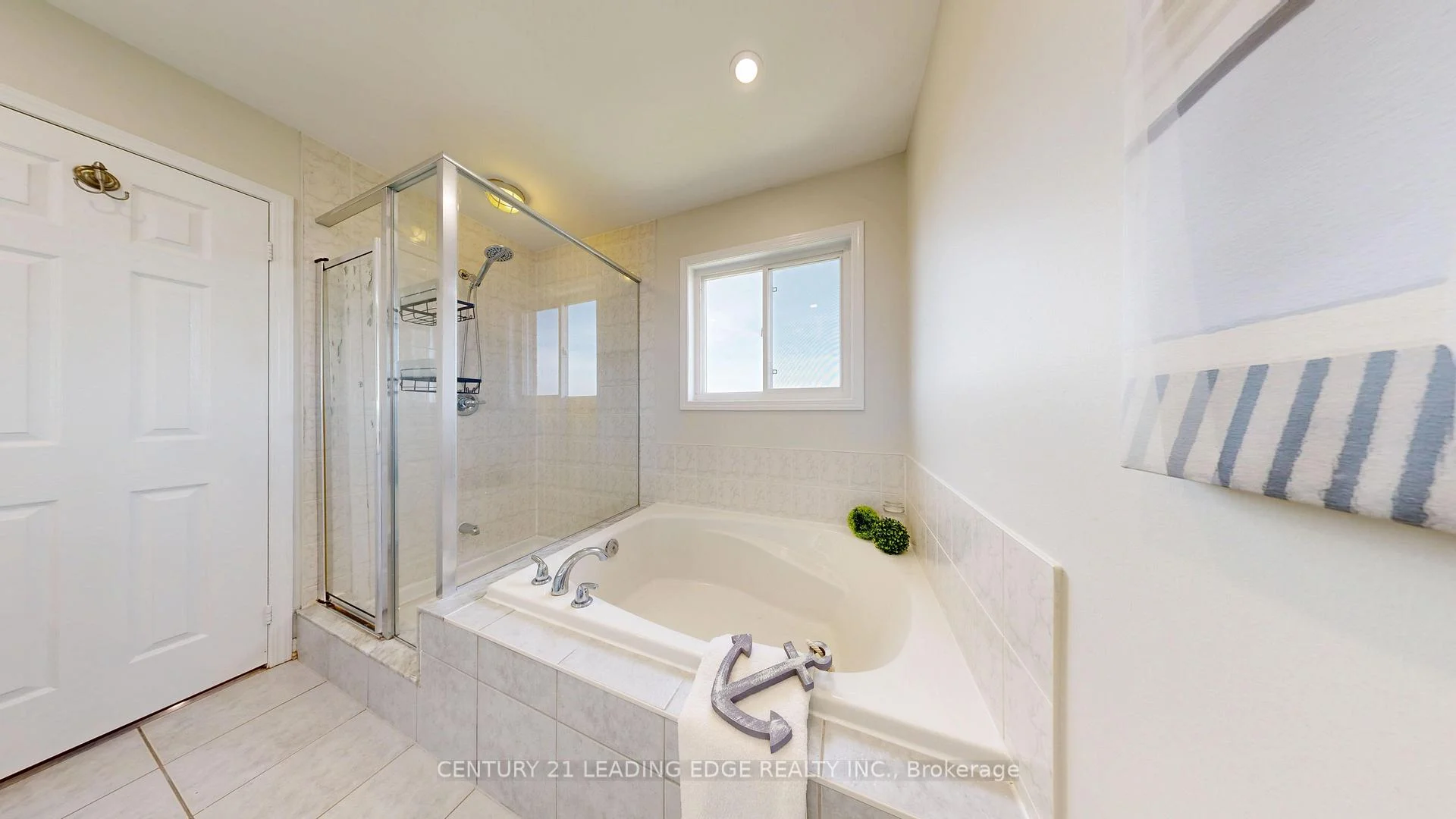 Photo 55 of 784 Ormond Drive, Oshawa, Samac — HOMEH