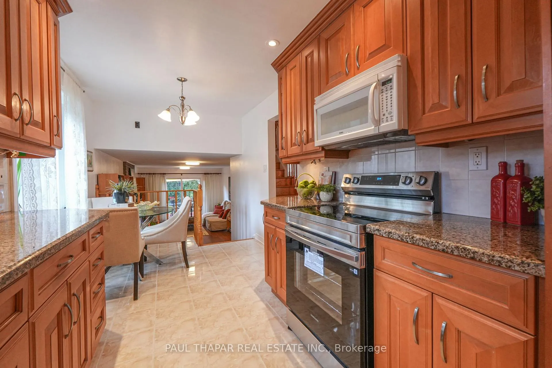 Photo 6 of 60 Seneca Hill Drive, North York, Don Valley Village — HOMEH