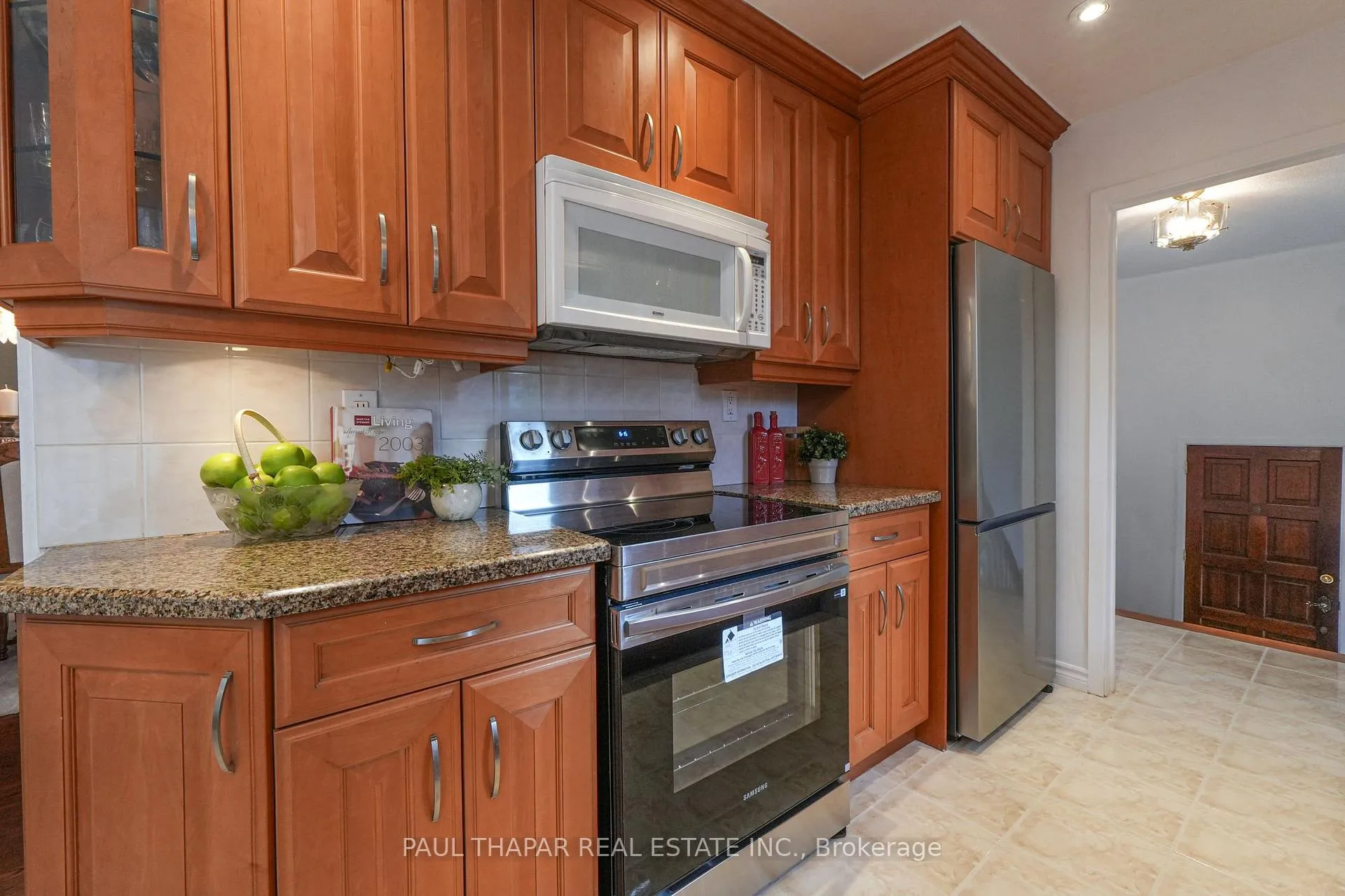 Photo 7 of 60 Seneca Hill Drive, North York, Don Valley Village — HOMEH