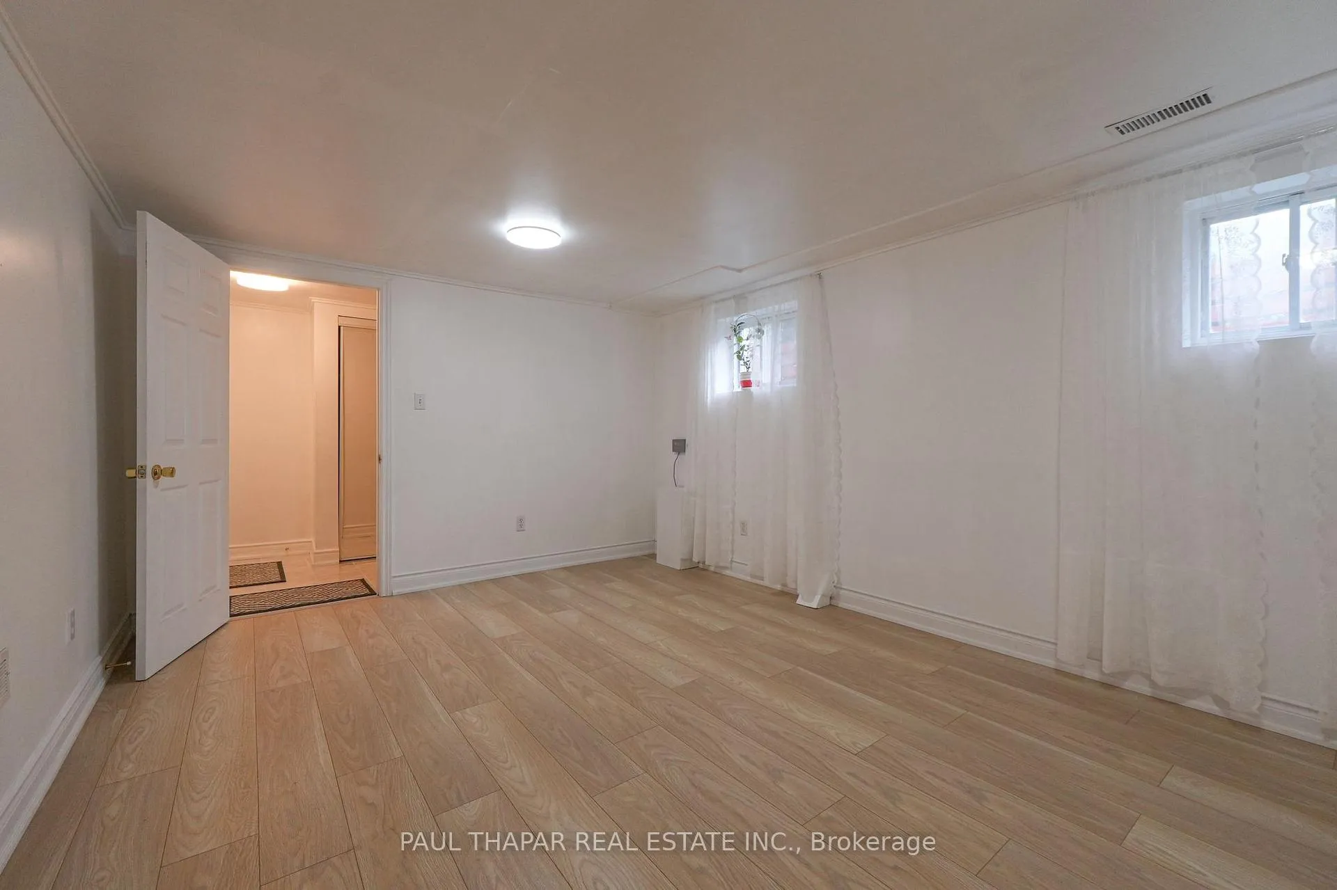 Photo 18 of 60 Seneca Hill Drive, North York, Don Valley Village — HOMEH