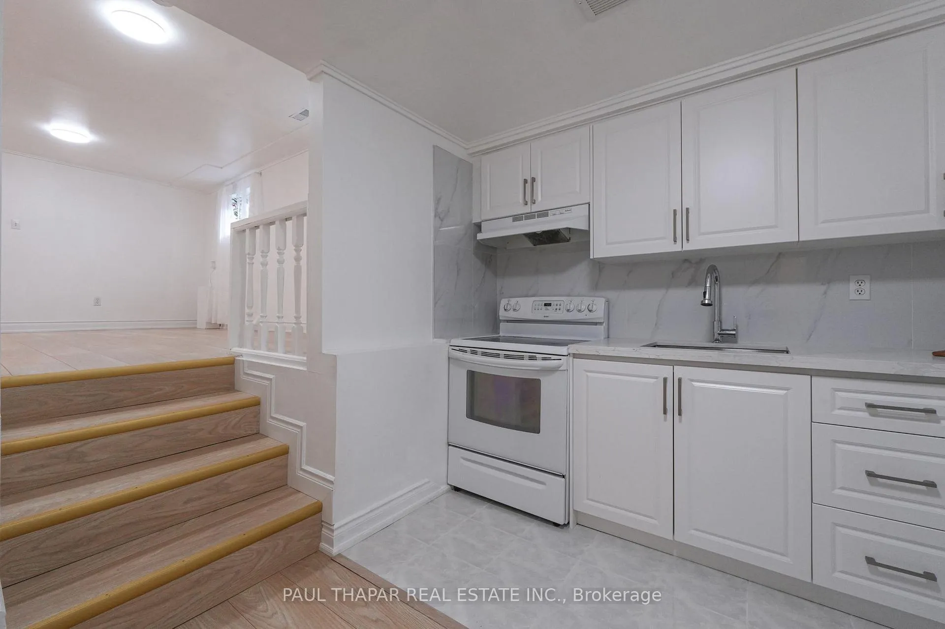 Photo 20 of 60 Seneca Hill Drive, North York, Don Valley Village — HOMEH