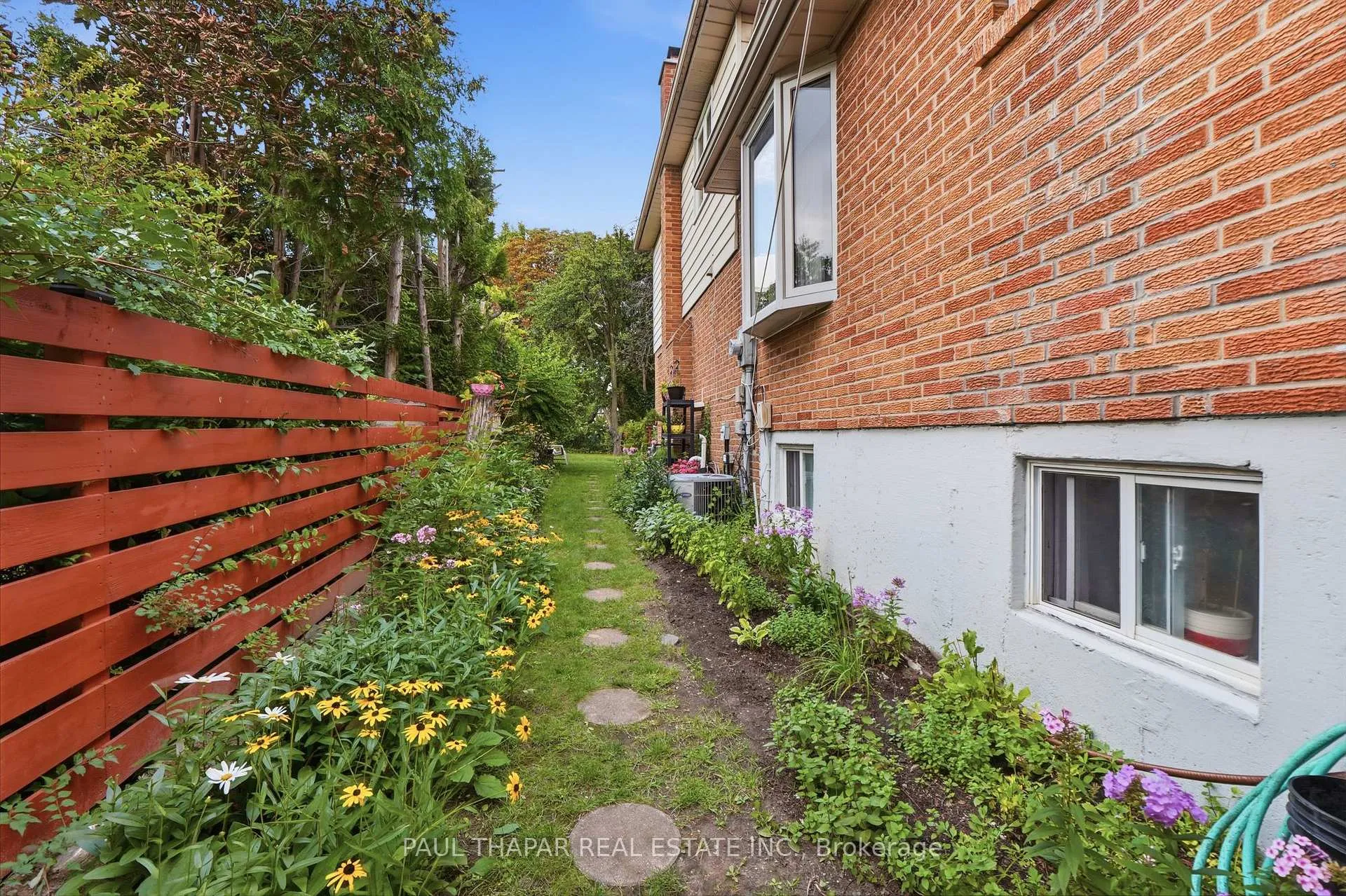 Photo 26 of 60 Seneca Hill Drive, North York, Don Valley Village — HOMEH