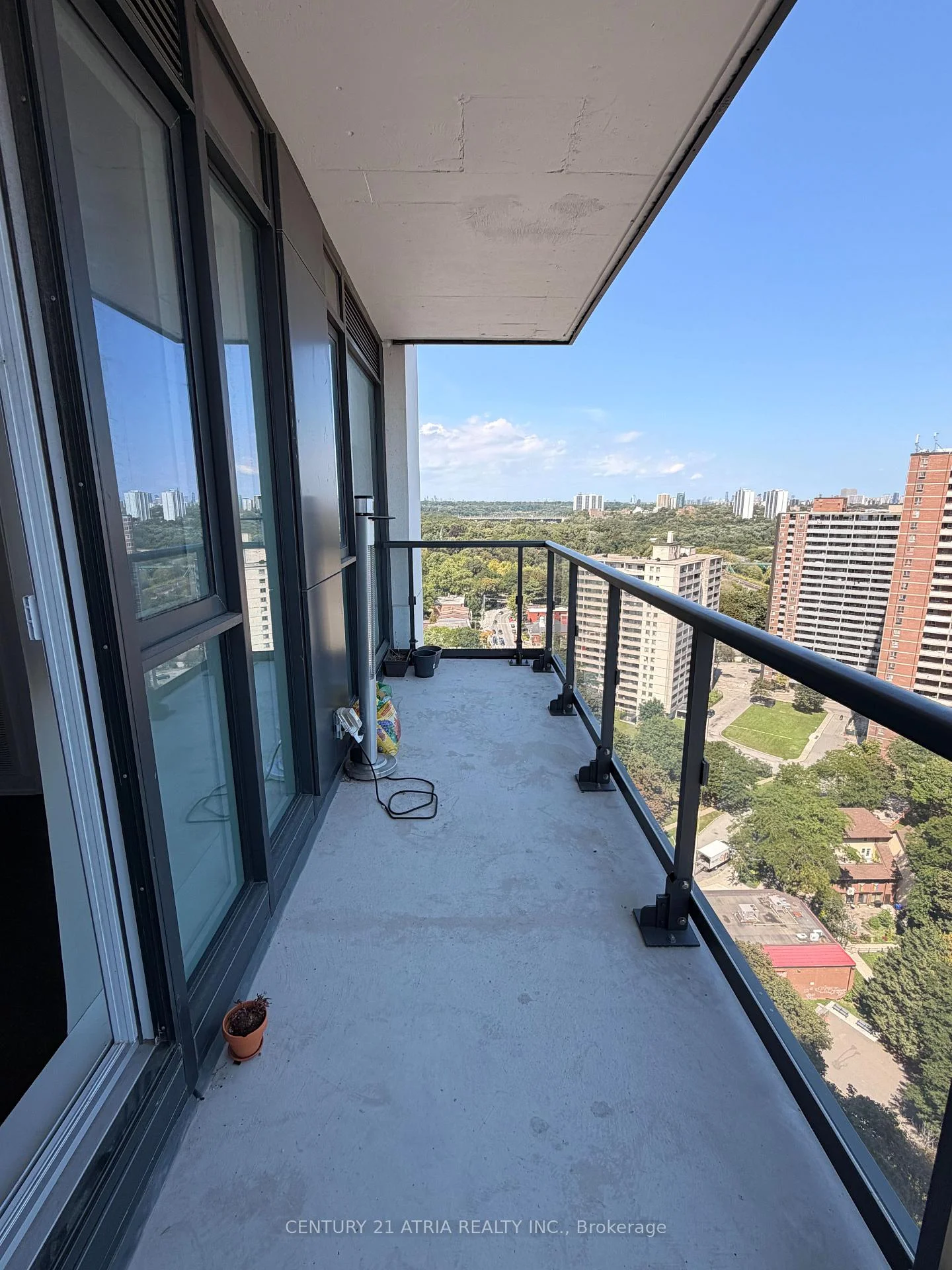 Photo 24 of Unit 2010, 130 River Street, Toronto, Regent Park — HOMEH