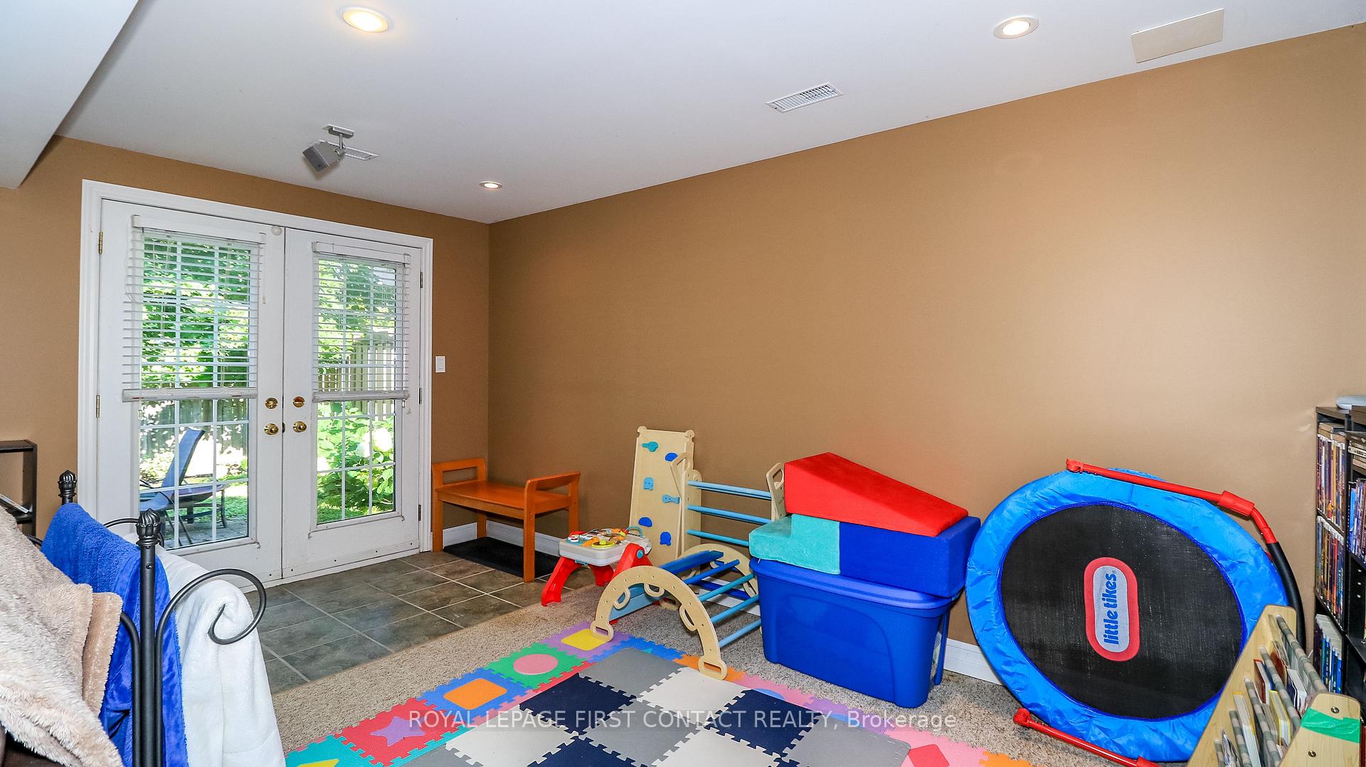 Photo 20 of 79 White Elm Road, Barrie, Holly — HOMEH