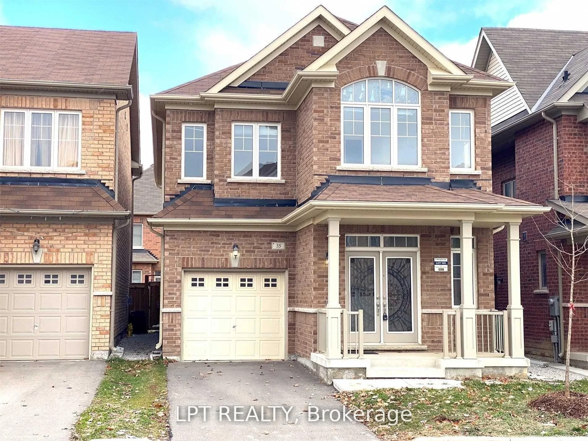 Photo 12 of 35 Humberstone Crescent, Brampton, Northwest Brampton — HOMEH