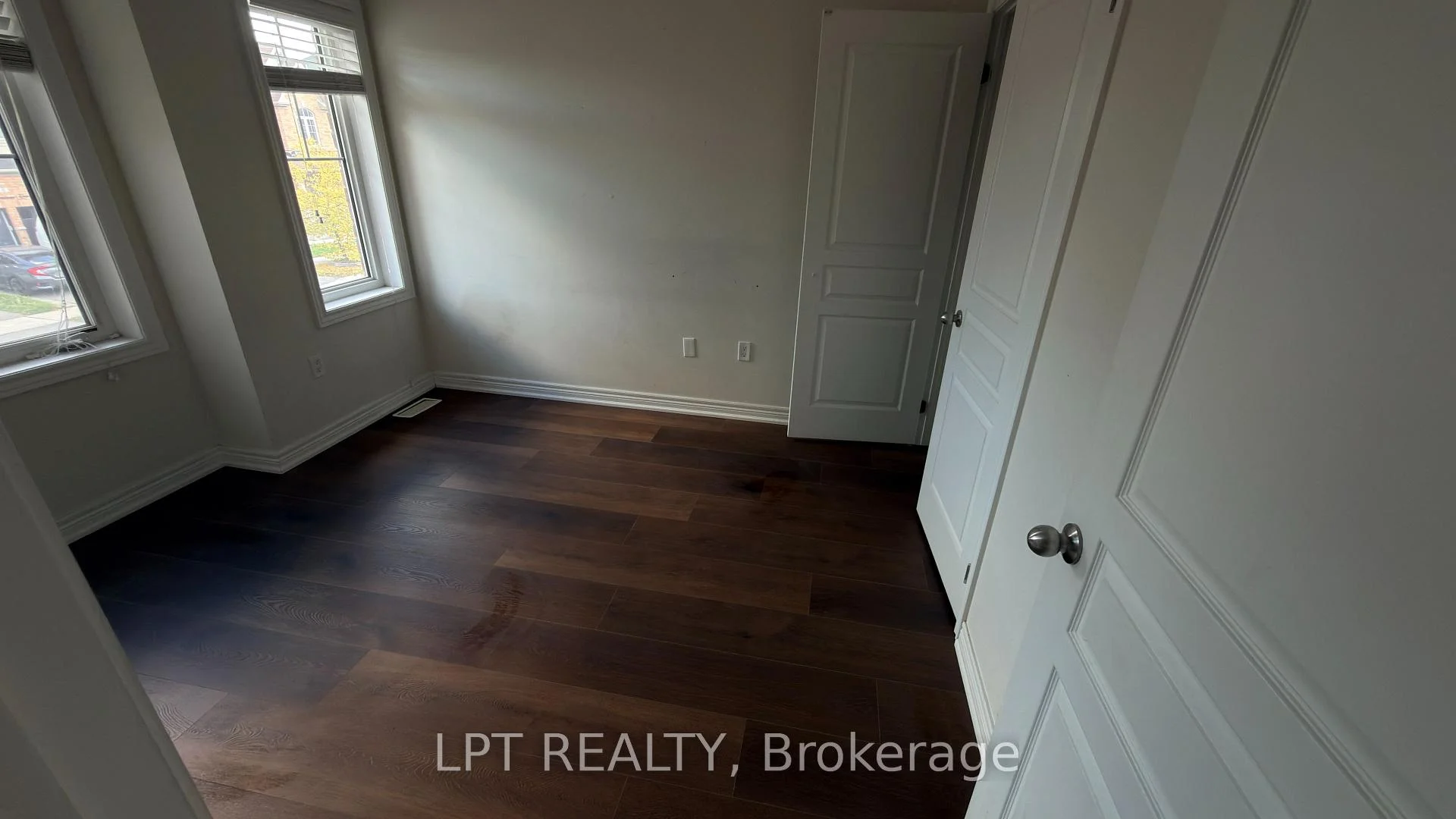 Photo 20 of 35 Humberstone Crescent, Brampton, Northwest Brampton — HOMEH