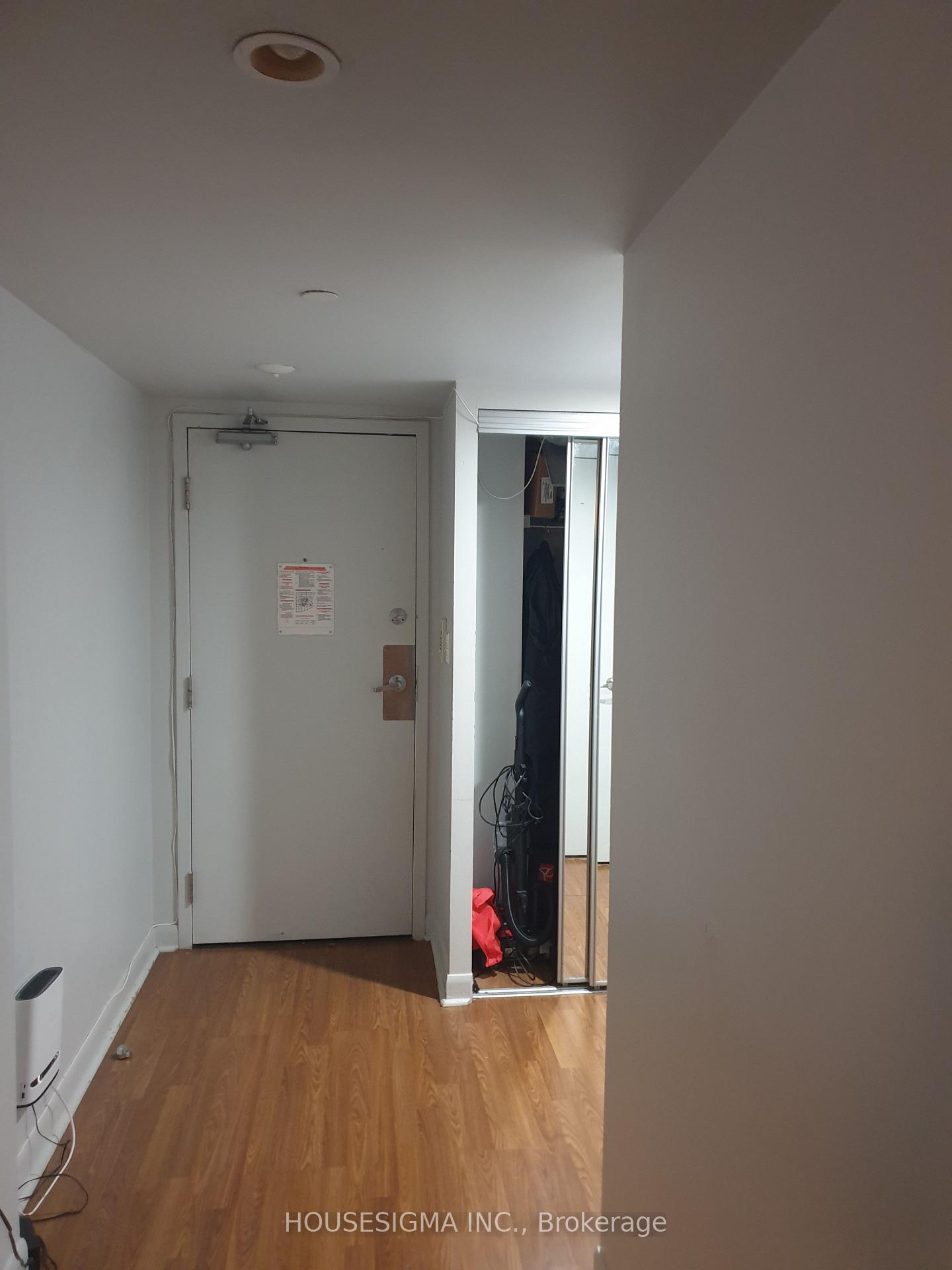 Photo 40 of Unit 1010, 200 Victoria Street, Toronto, Church-Yonge Corridor — HOMEH