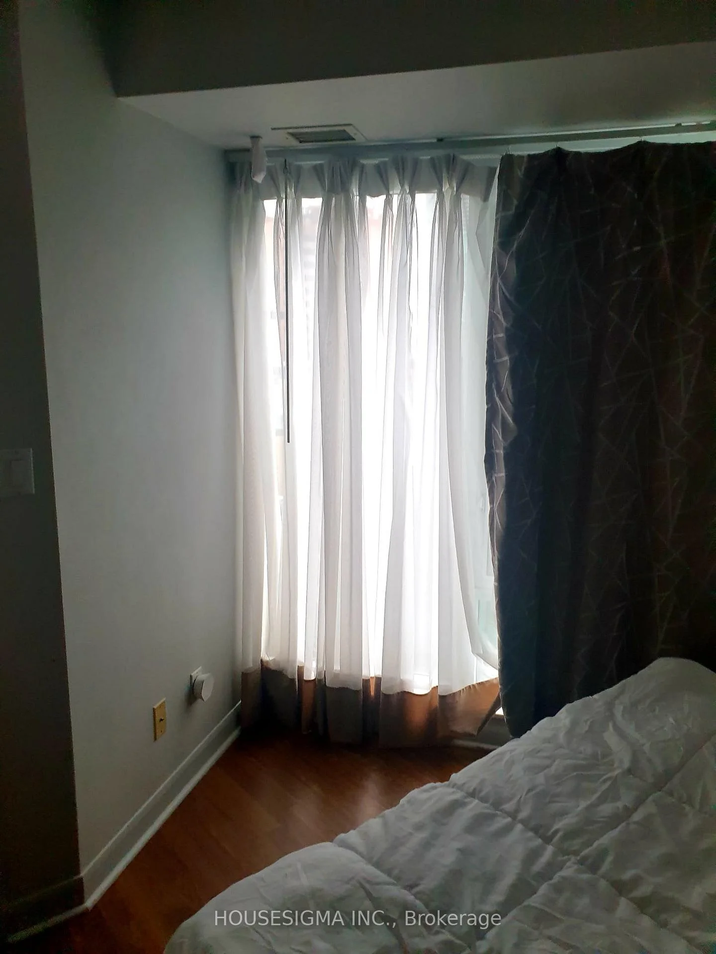 Photo 16 of Unit 1010, 200 Victoria Street, Toronto, Church-Yonge Corridor — HOMEH
