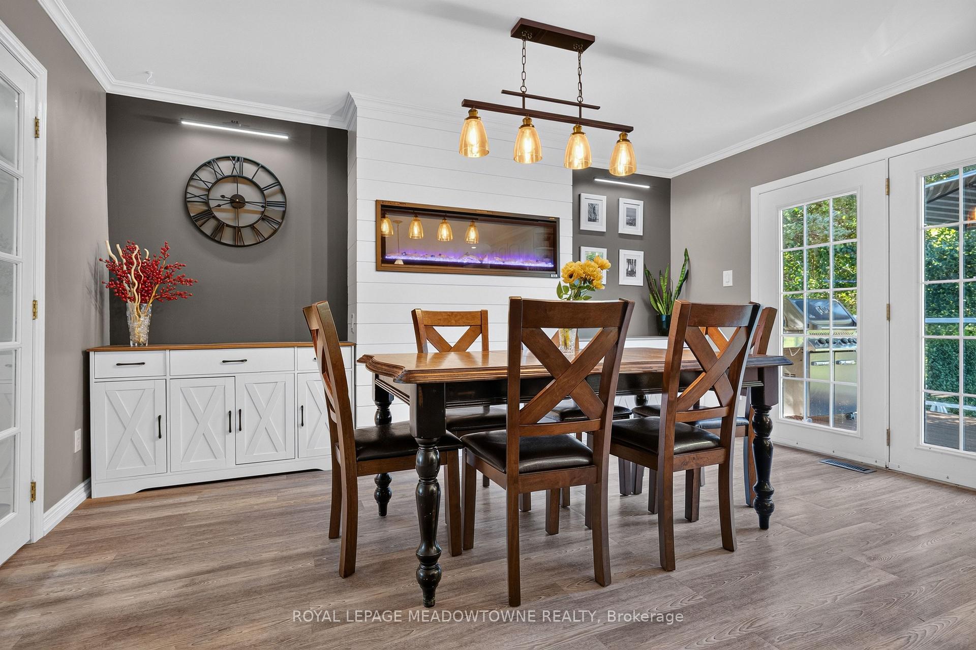 Photo 9 of 30 Metcalfe Court, Halton Hills, Georgetown — HOMEH