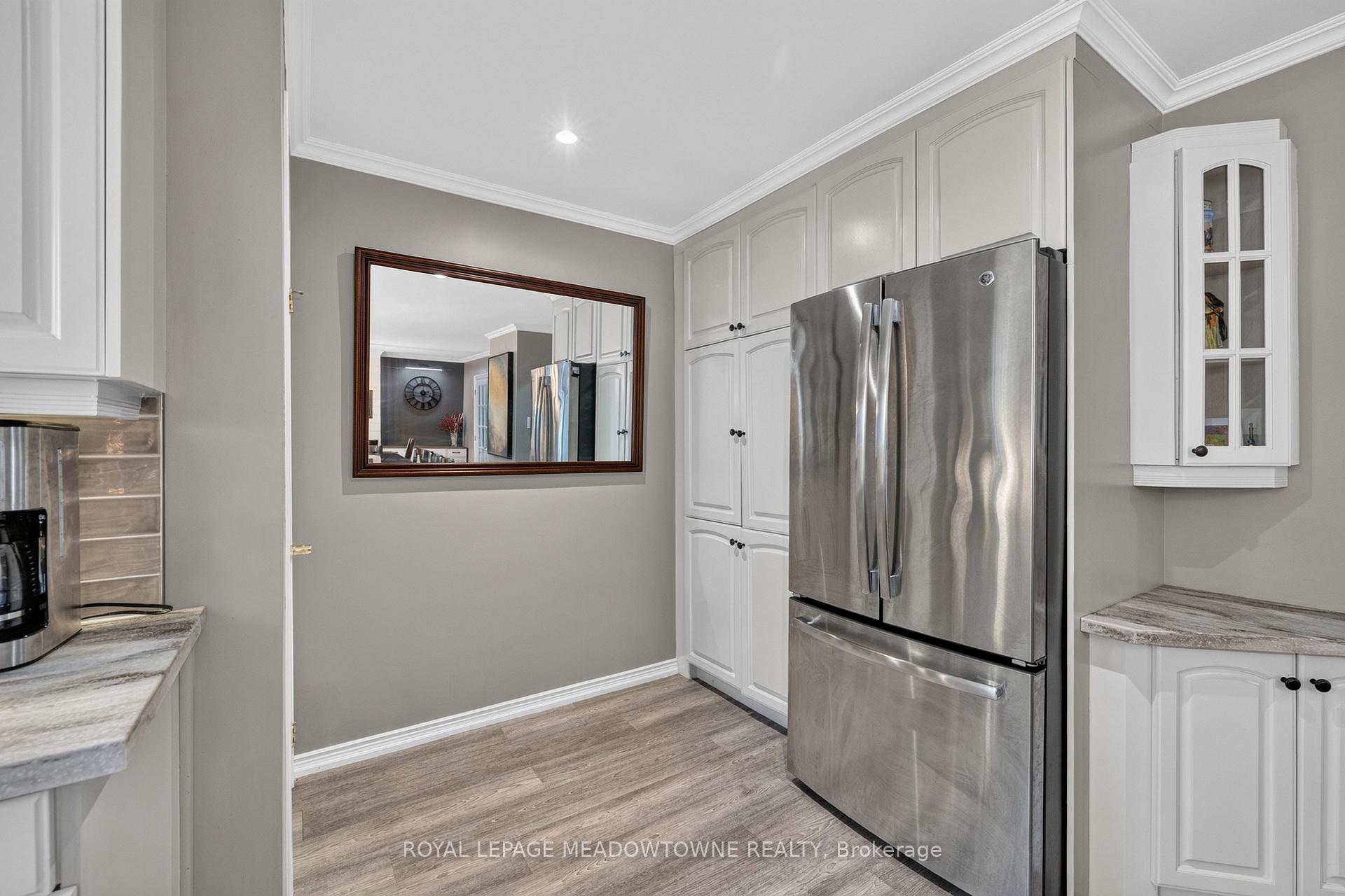 Photo 15 of 30 Metcalfe Court, Halton Hills, Georgetown — HOMEH