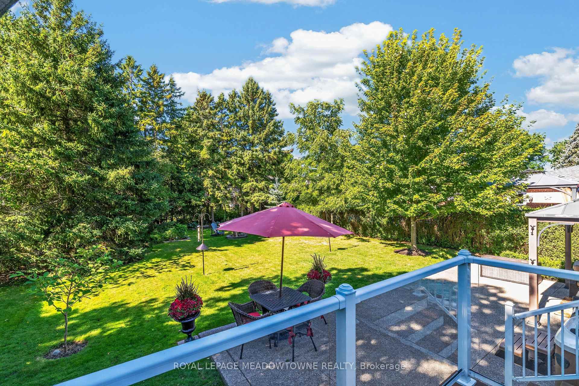 Photo 35 of 30 Metcalfe Court, Halton Hills, Georgetown — HOMEH