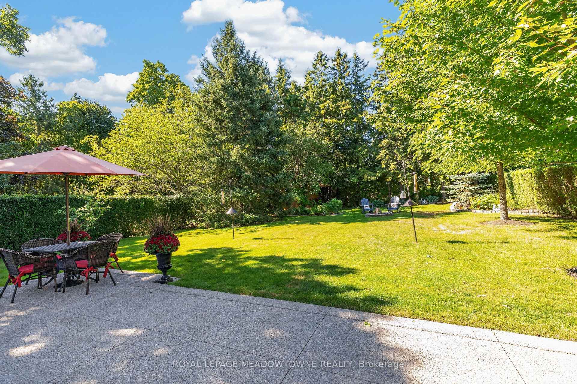 Photo 36 of 30 Metcalfe Court, Halton Hills, Georgetown — HOMEH