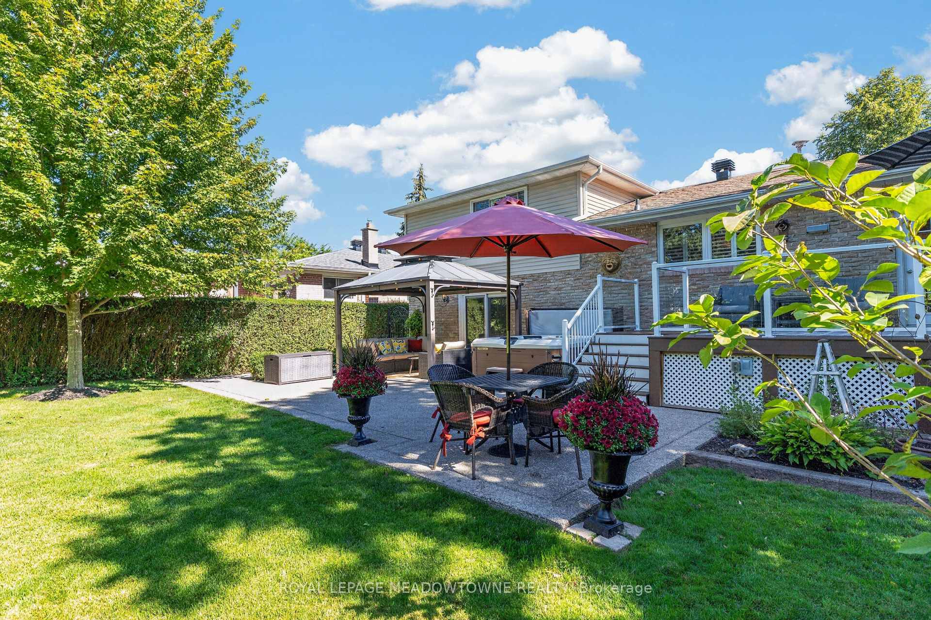 Photo 41 of 30 Metcalfe Court, Halton Hills, Georgetown — HOMEH