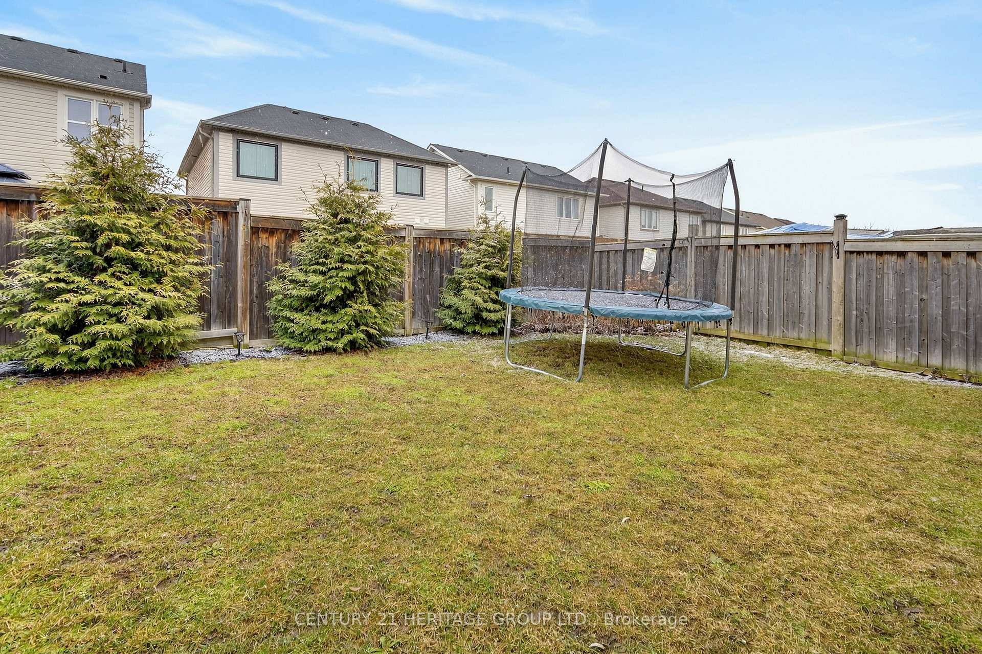 Photo 24 of 17 Gordon Drive, New Tecumseth, Alliston — HOMEH