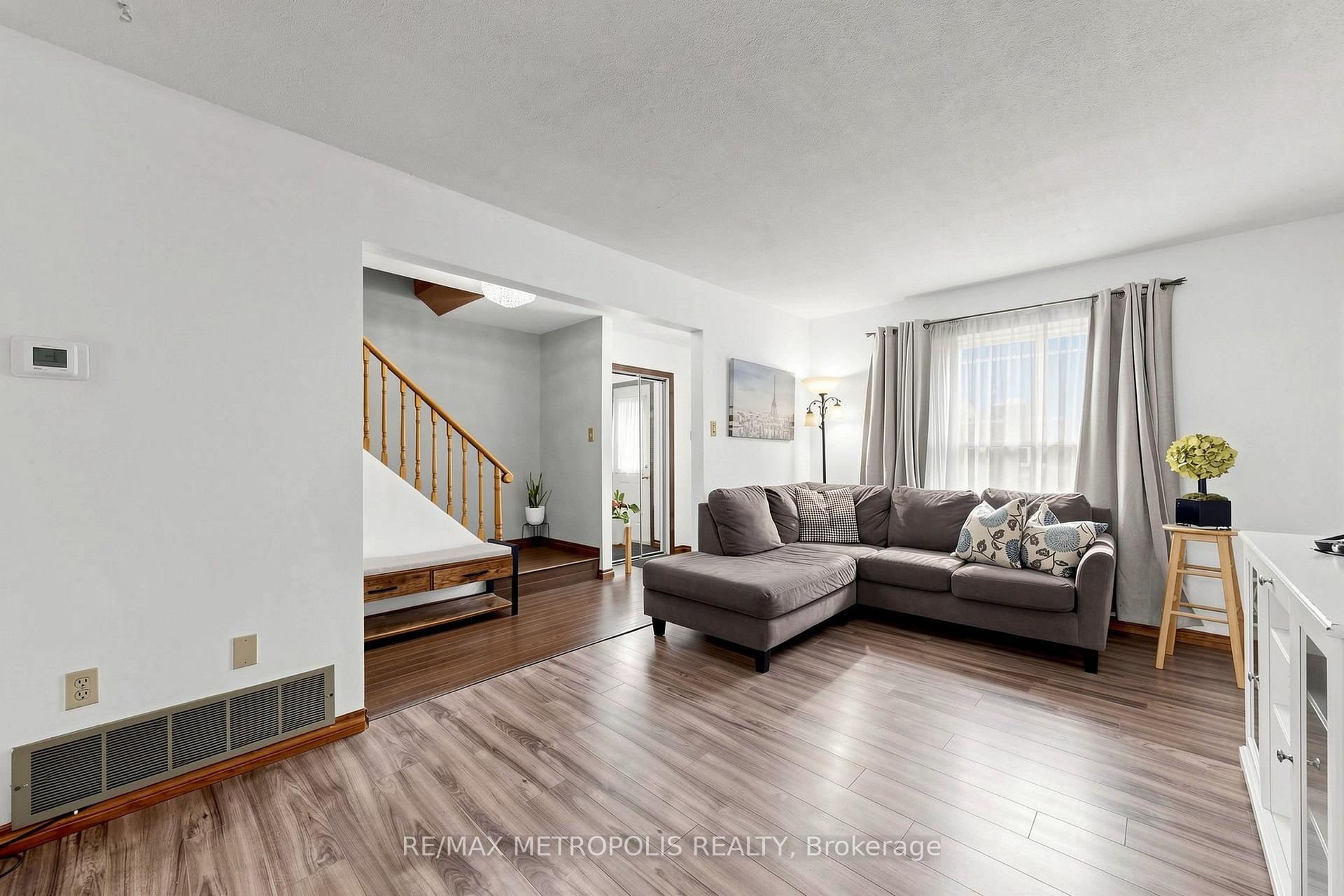 Photo 7 of Unit 96, 580 Eyer Drive, Pickering, West Shore — HOMEH