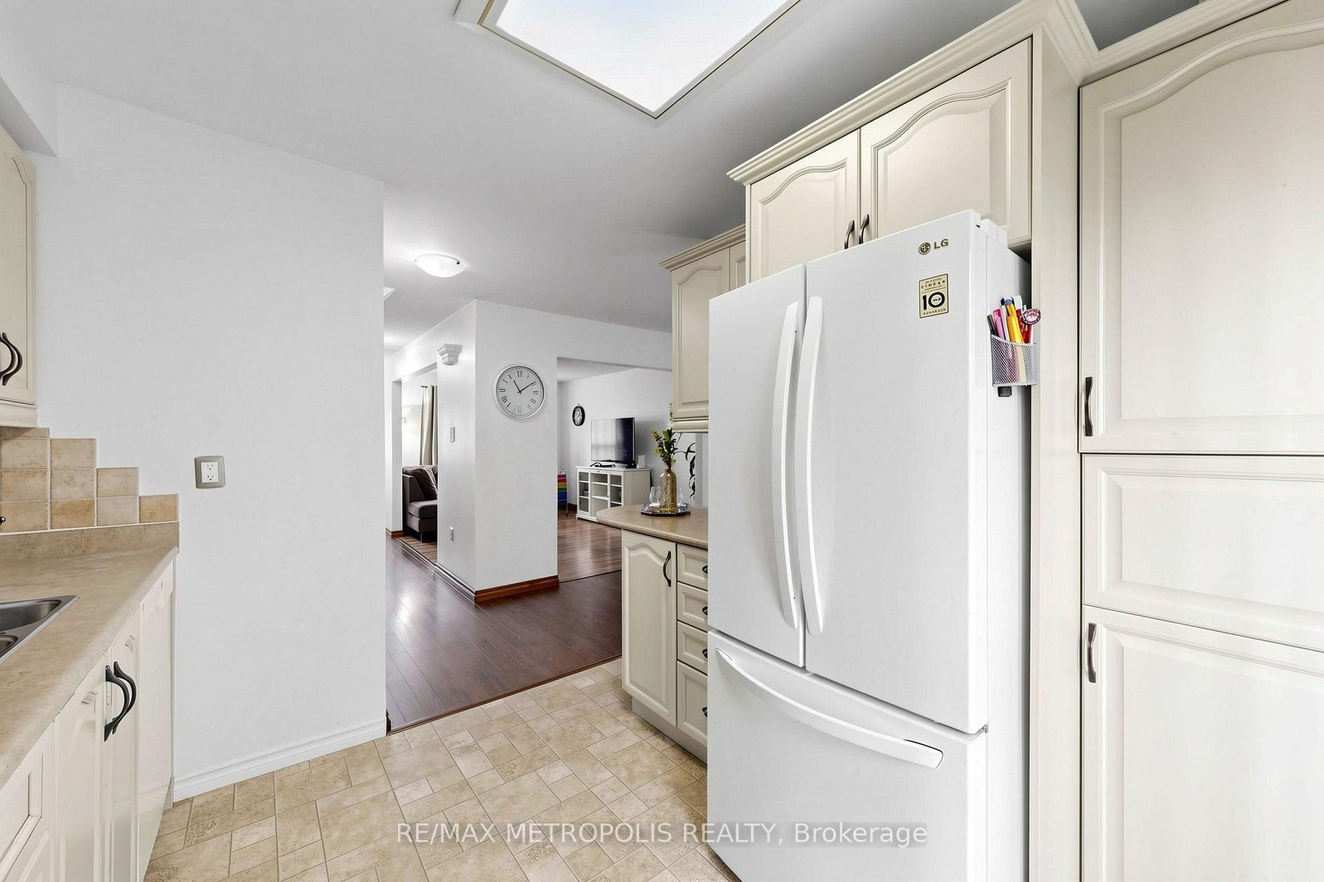 Photo 18 of Unit 96, 580 Eyer Drive, Pickering, West Shore — HOMEH