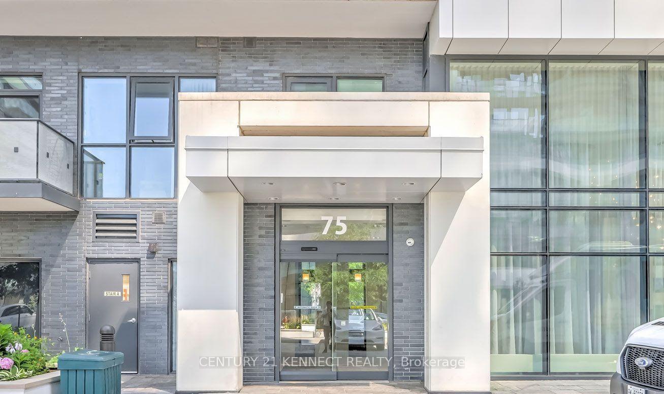 Photo 2 of Unit Lph11, 75 Oneida Crescent, Richmond Hill, Doncrest — HOMEH